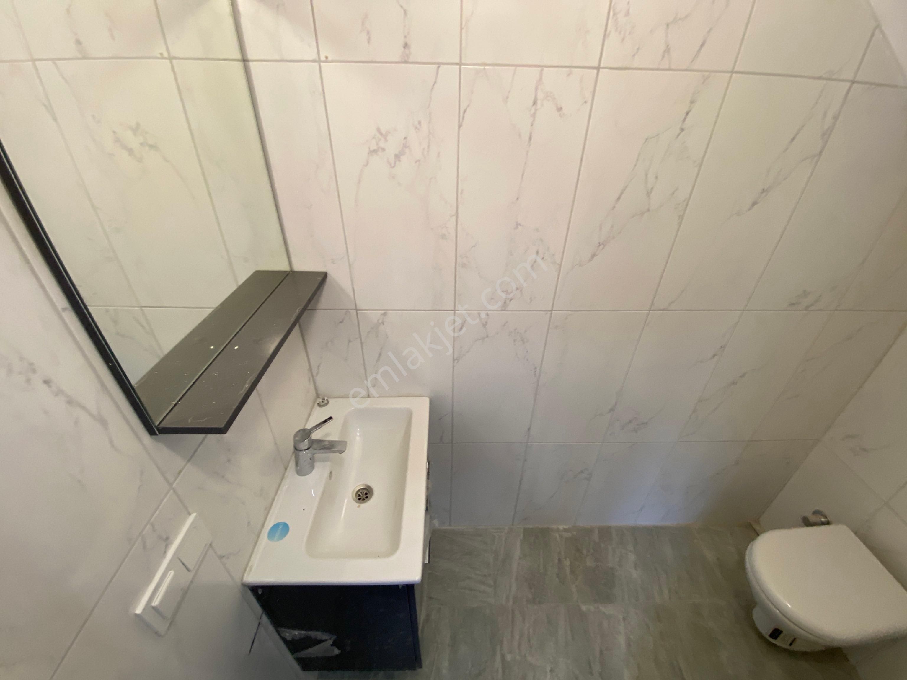Güçlü Kardeşlerden Gürede Denize Yakın 3+1 Villa - Görsel 21