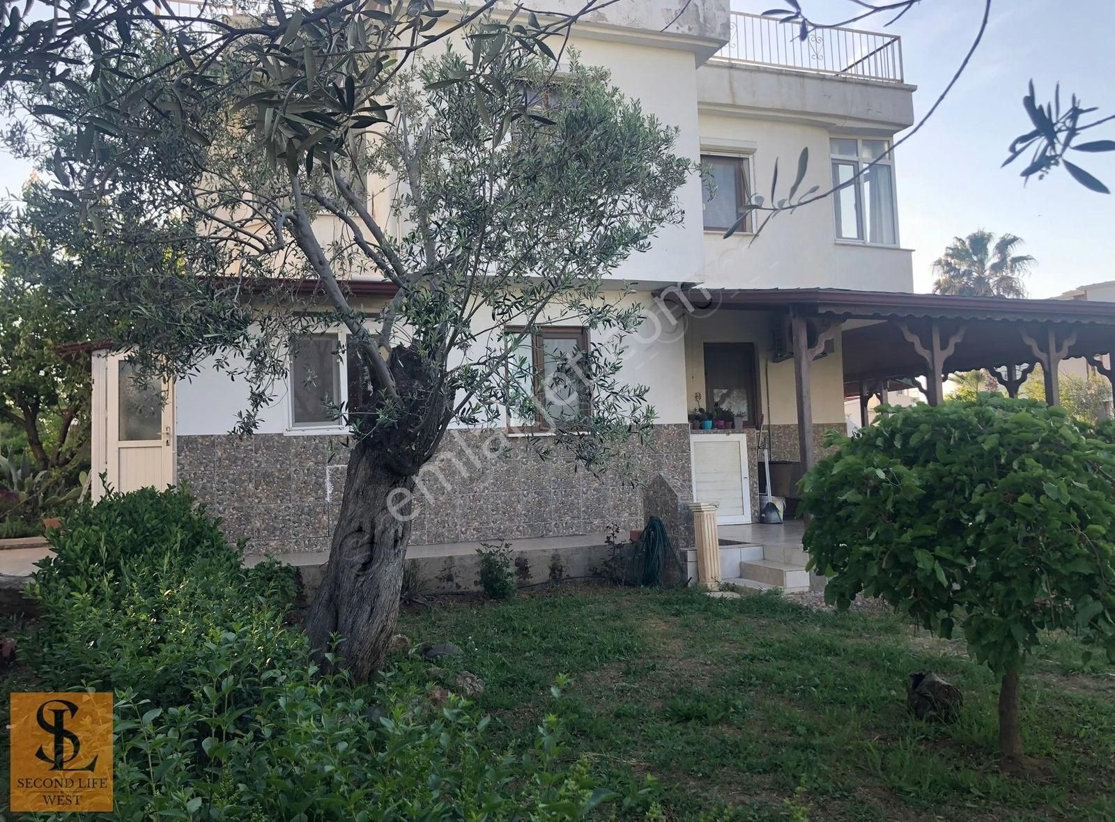 Keremköy Sahilde Denize 100 Mt. 2+1 Dubleks Eşyalı Villa