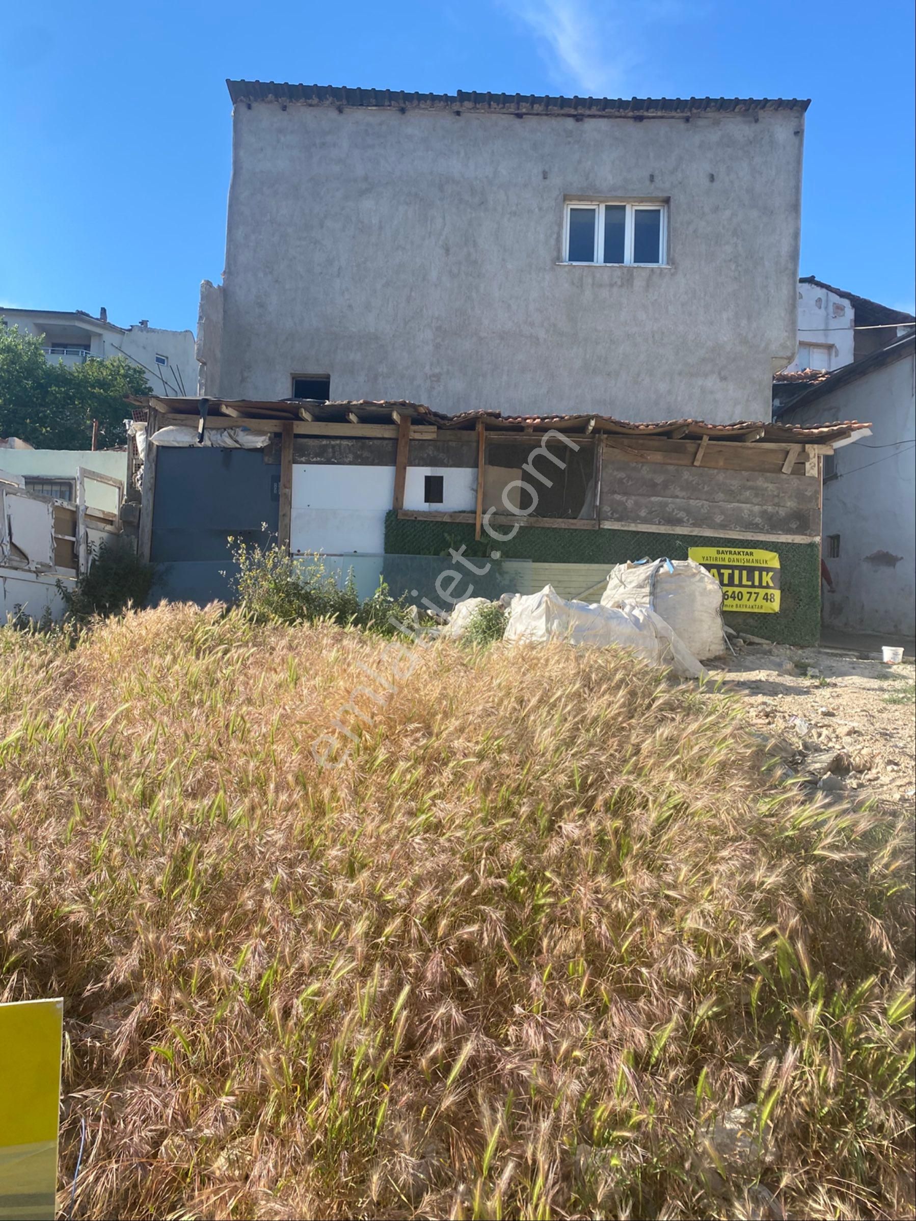 Konak, Cengiz Topel'de Satılık 82,50m2 Satılık Arsa