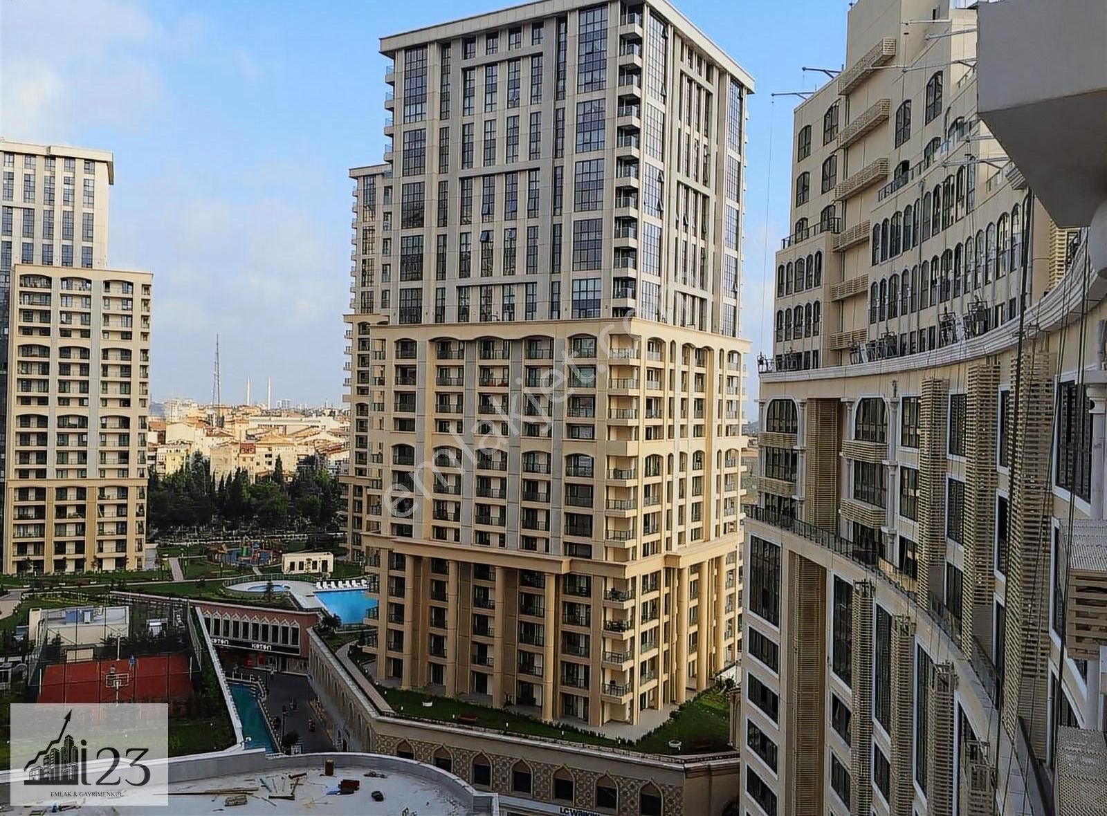İ23 Den Veneziada Avm Cephe Muhteşem Bir Daire Aylık Ödeme 1+1