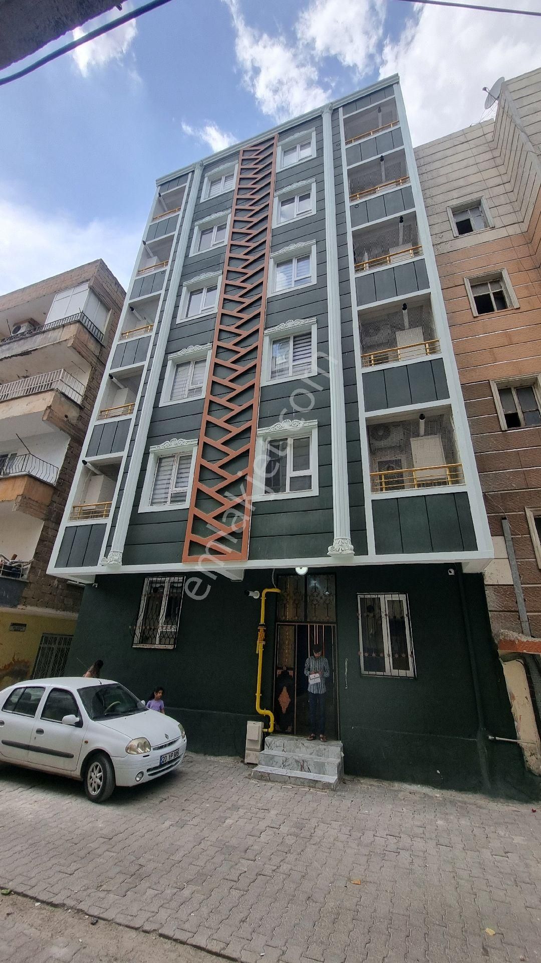 Dikmen Gayrımenkulden Merkezi Konumda 1+1 Ful Eşyalı Kiralık Daıre