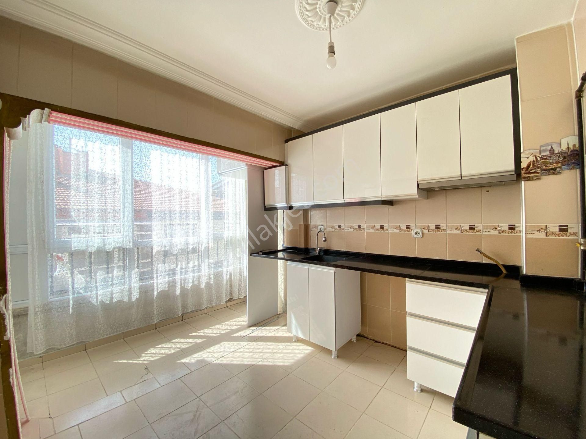 ▄zara▄yetişen Kazanır.! 928 Cad Yakını 3+1 110m² Daire