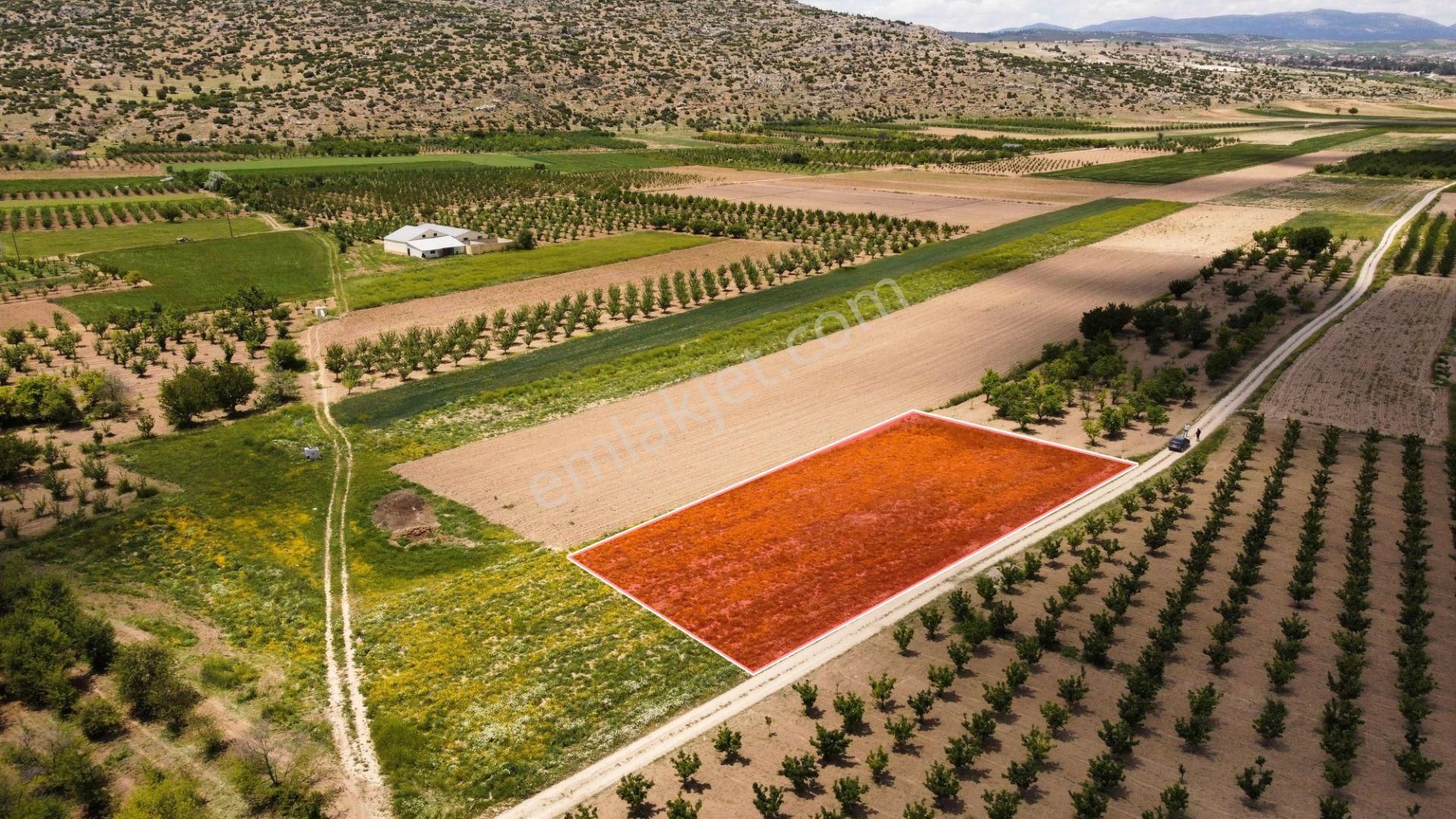 Arasta Gayrimenkul Den Küçükköy Mahallesinde Muhteşem Tarla - Görsel 4