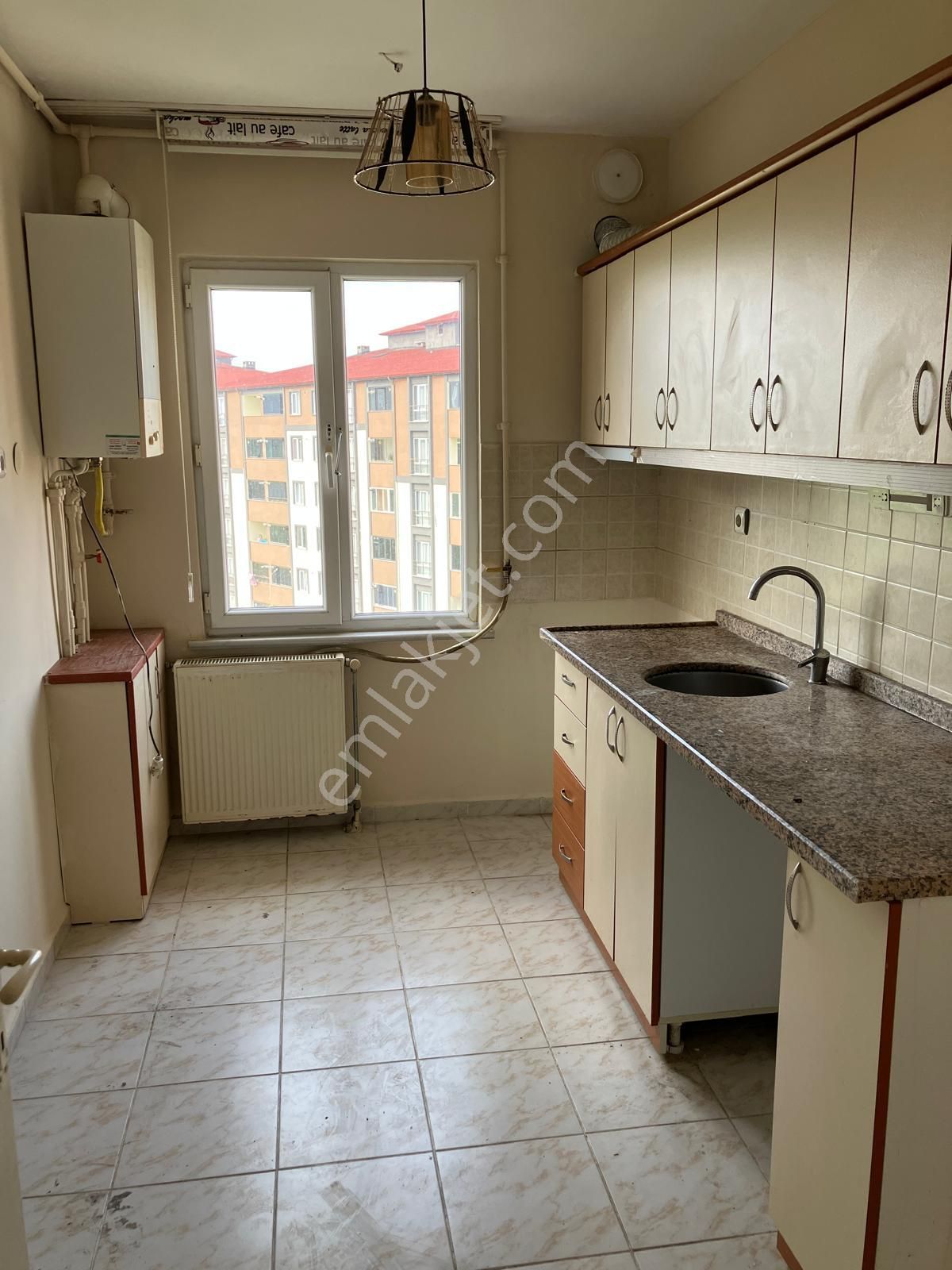 Yıldızkent'te Site İçinde 2+1 Kiralık Daire