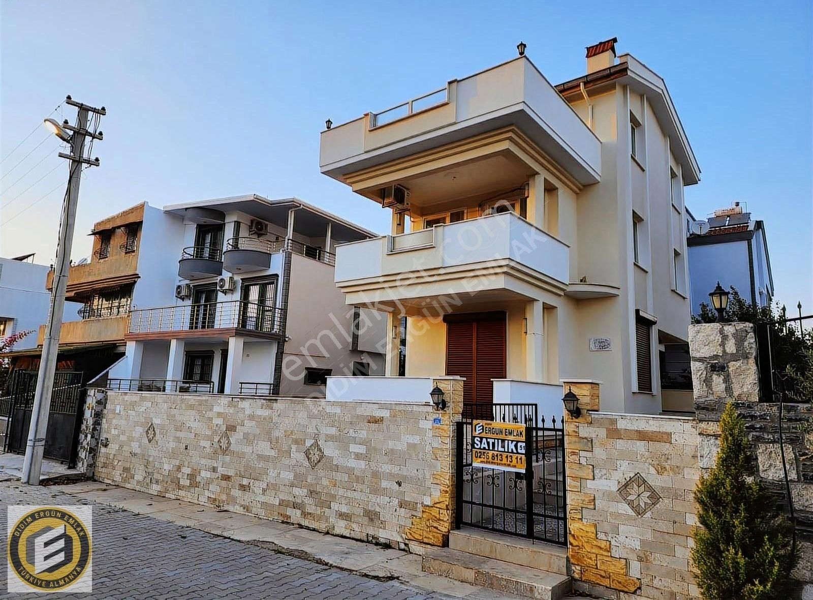 Didim Ergün Emlak'tan Acil Satılık 4+2 Denize Yakın Eşyalı Villa