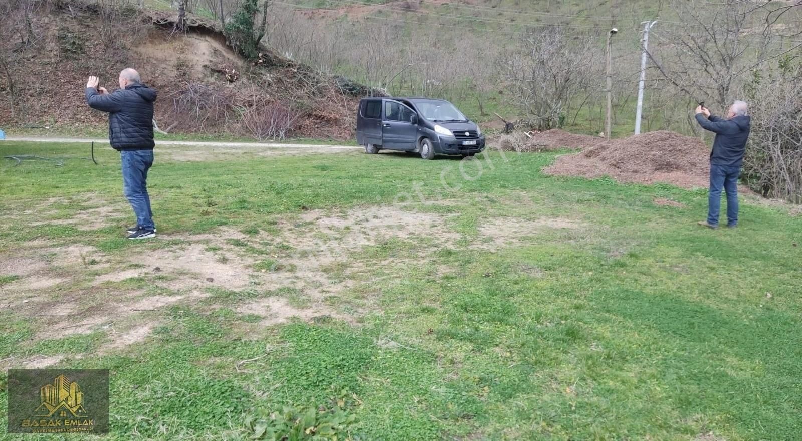 Akyazı Ballıkaya'da Satılık 4514,69m² Arsa 2000 M² İmarlı