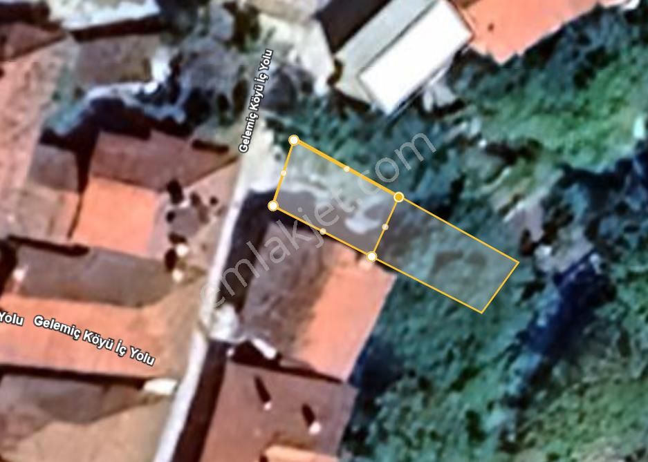 Bursa Keles Gelemiç Köyü'nde Satılık Kerpiç Ev Tapulu Arsa