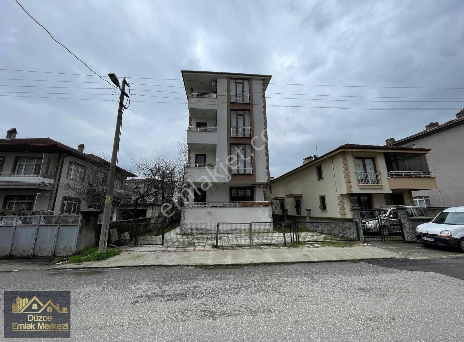 Nusrettin Mah'de 4.kat Yeni Yapı 2+1 Kiralık Daire