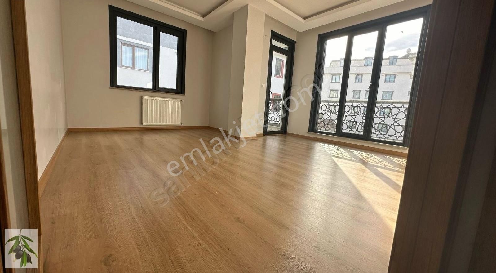 Çekmeköy'ün Gelişen Bölgesi Olan Çatalmeşe'de 2+1 Ara Kat Daire