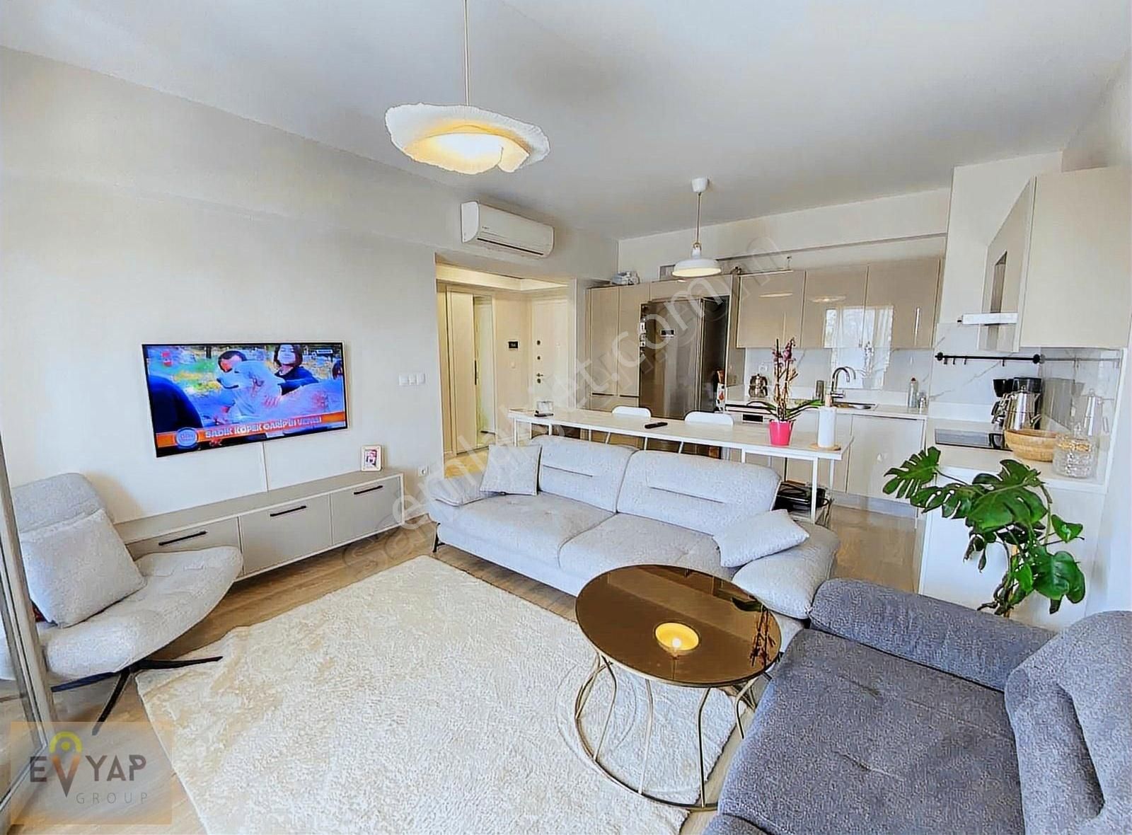 Sur Yapı'da Yola Cephe 2+1 Satılık Daire