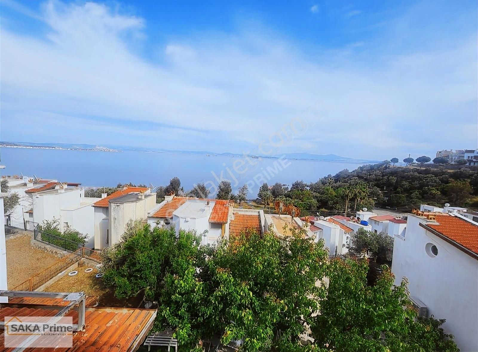 Çandarlıda Piri Reis Sitesinde Denize Yüz Metre 3+1 Trıpleks - Görsel 5