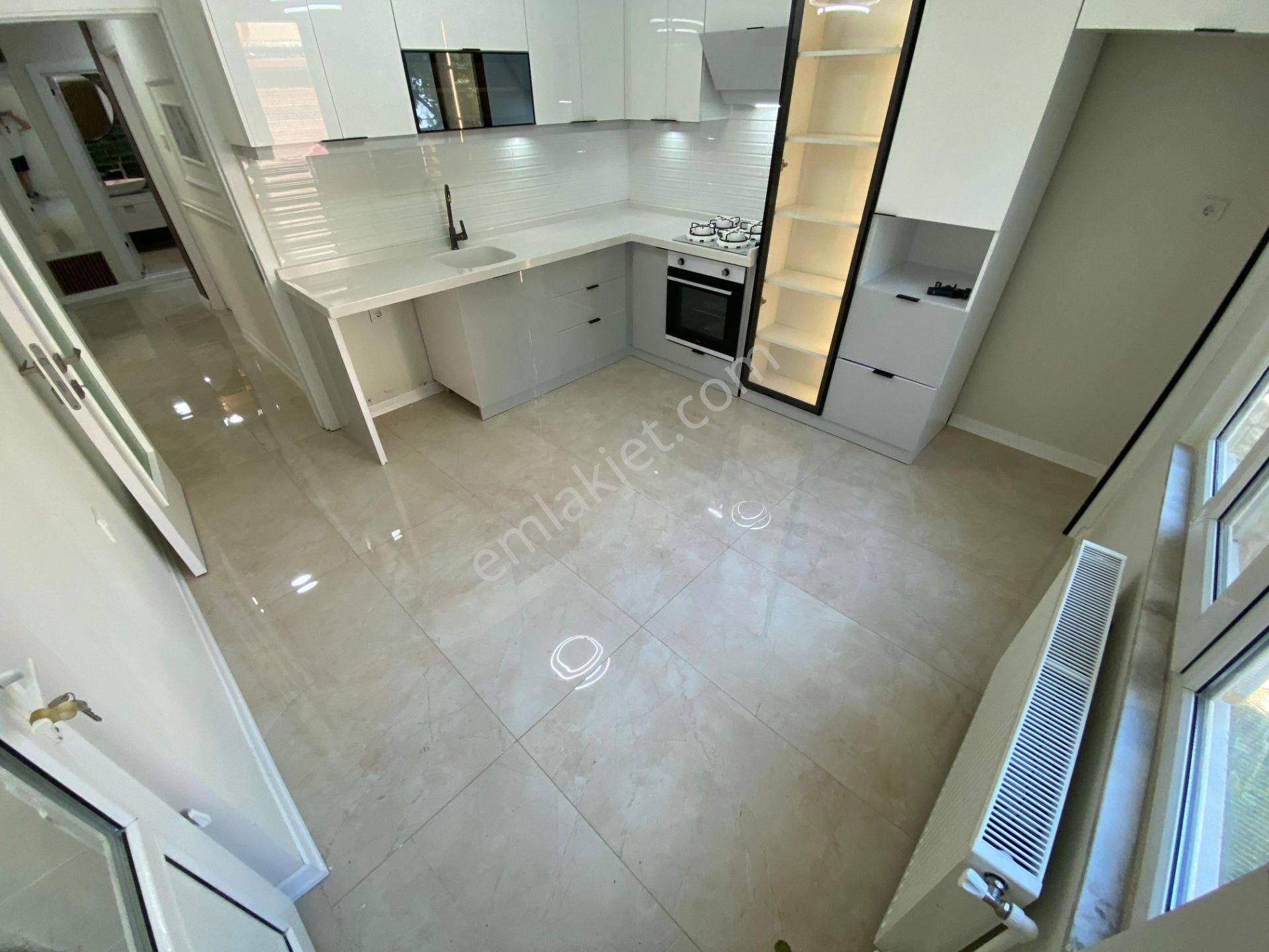 Irmaksudan Akçay Merkez De Ön Cephe Full Yapılı 2+1 Daire