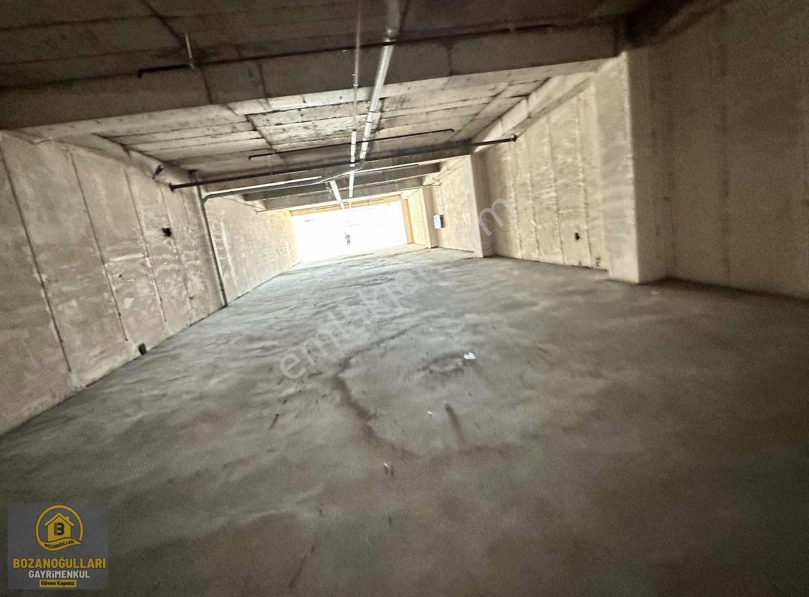 Protokol Yolu Centropol Altında 390m2 Kiralık Dükan