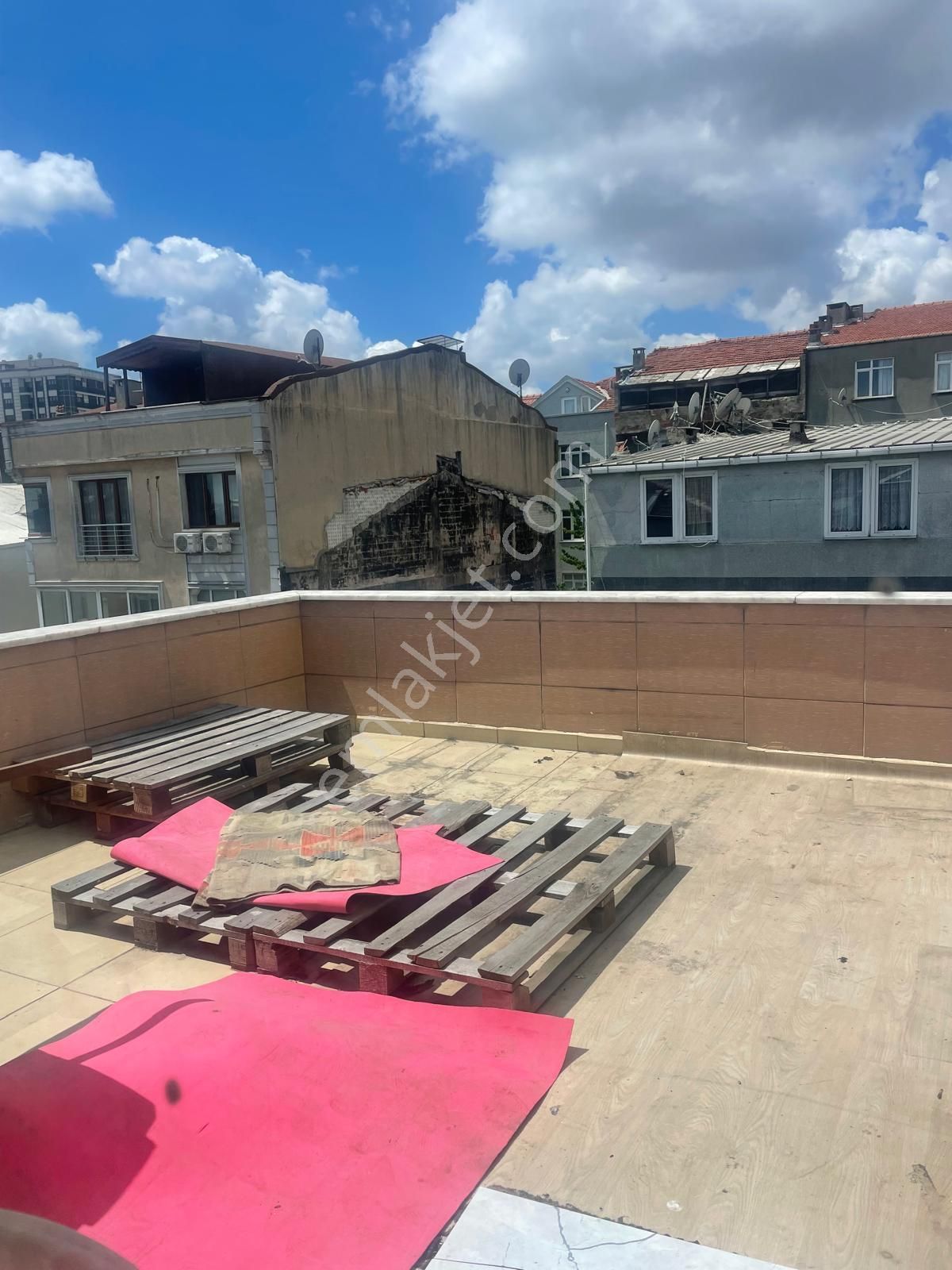 Bayrampaşa Kocatepe'de 1+1 Yarı Eşyalı Kiralık Daire