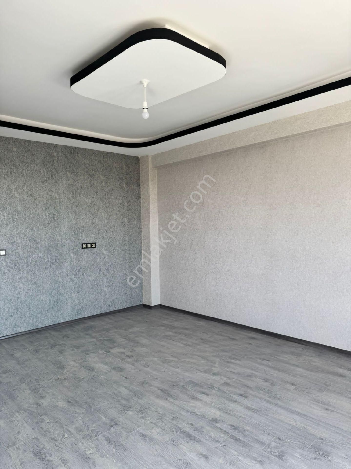 Karaaslanda Satlık 3+1 Arakat Daire