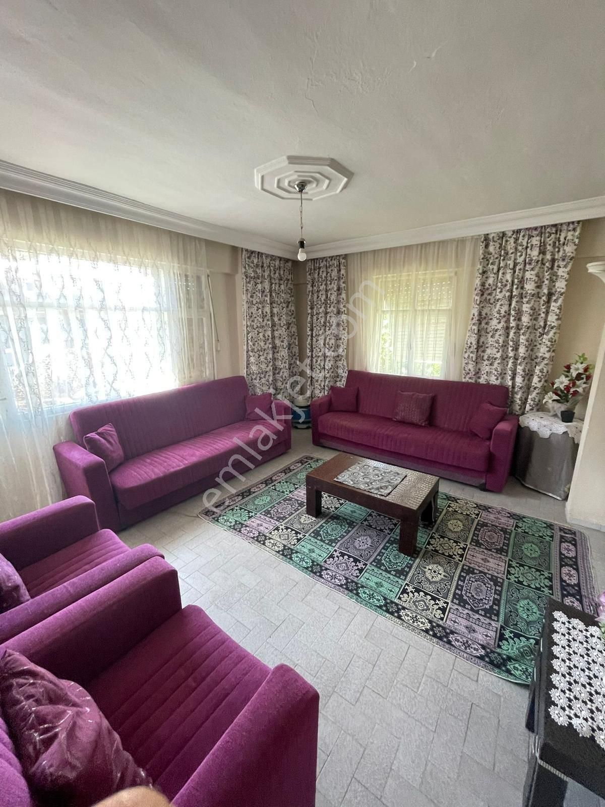 Şarköy İstiklal Mah. Merkezde Denize Yakın Doğalgaz Kapıda Daire Satılık