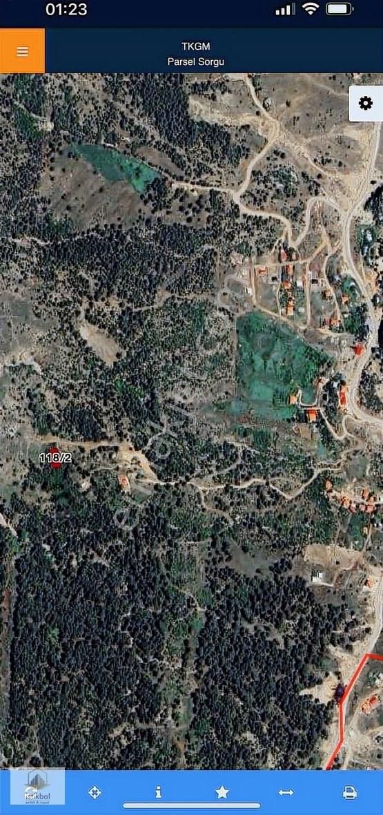 Üçolukta İmarlı Villa Arsası Yol Su Elektrik Mevcut