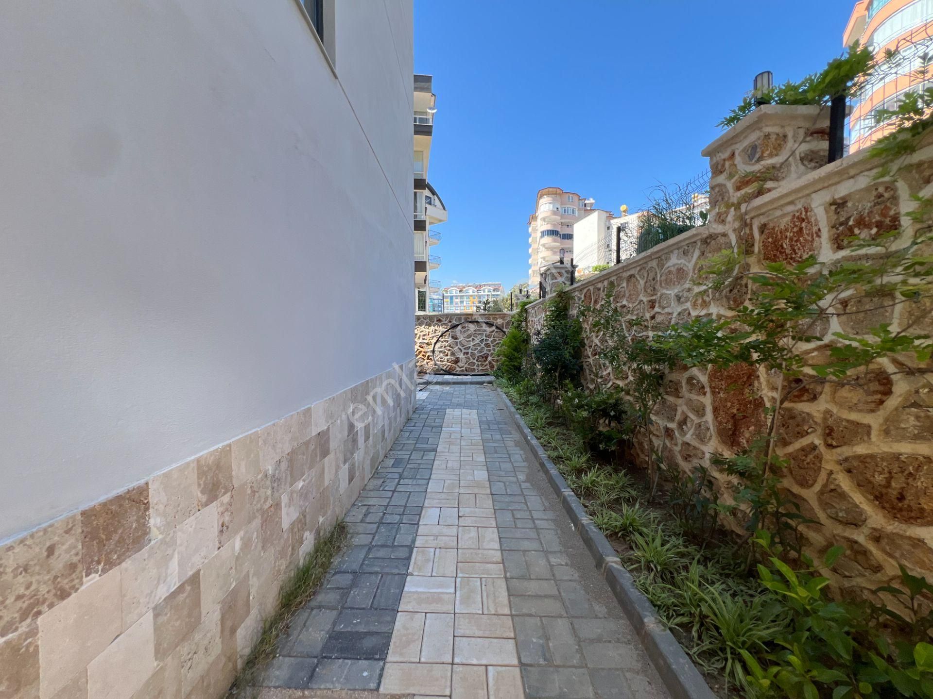 Alanya Tosmurda Satılık 4+2 Site İçi Havuzlu Sıfır Dubleks Daire - Görsel 28