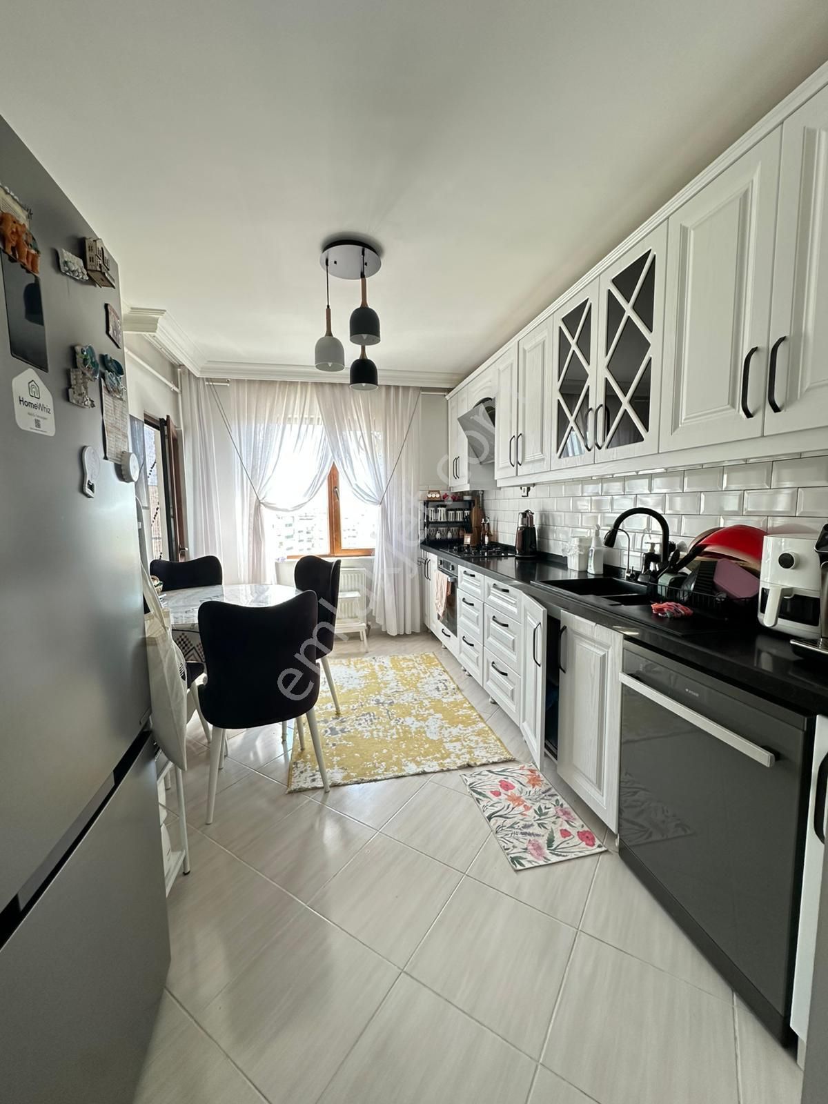Çorlu/alipaşa Mahallesi, Site İçerisinde 3+1 Arakat 155 M2 Salı Pazar Civarnda