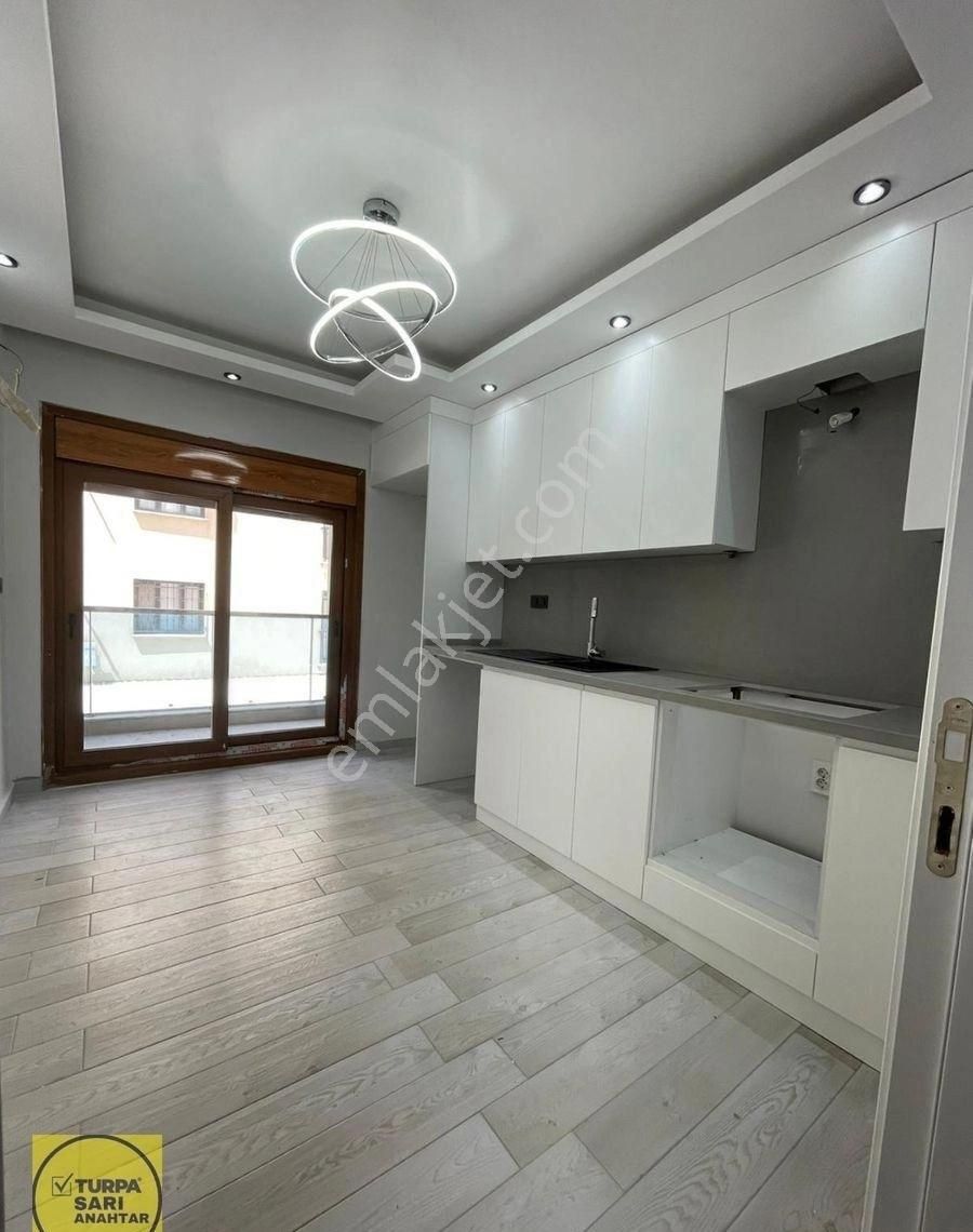 Turpa'dan Yılmazlar Mh. Satılık 3+1 Asansörlü Arakat Daire