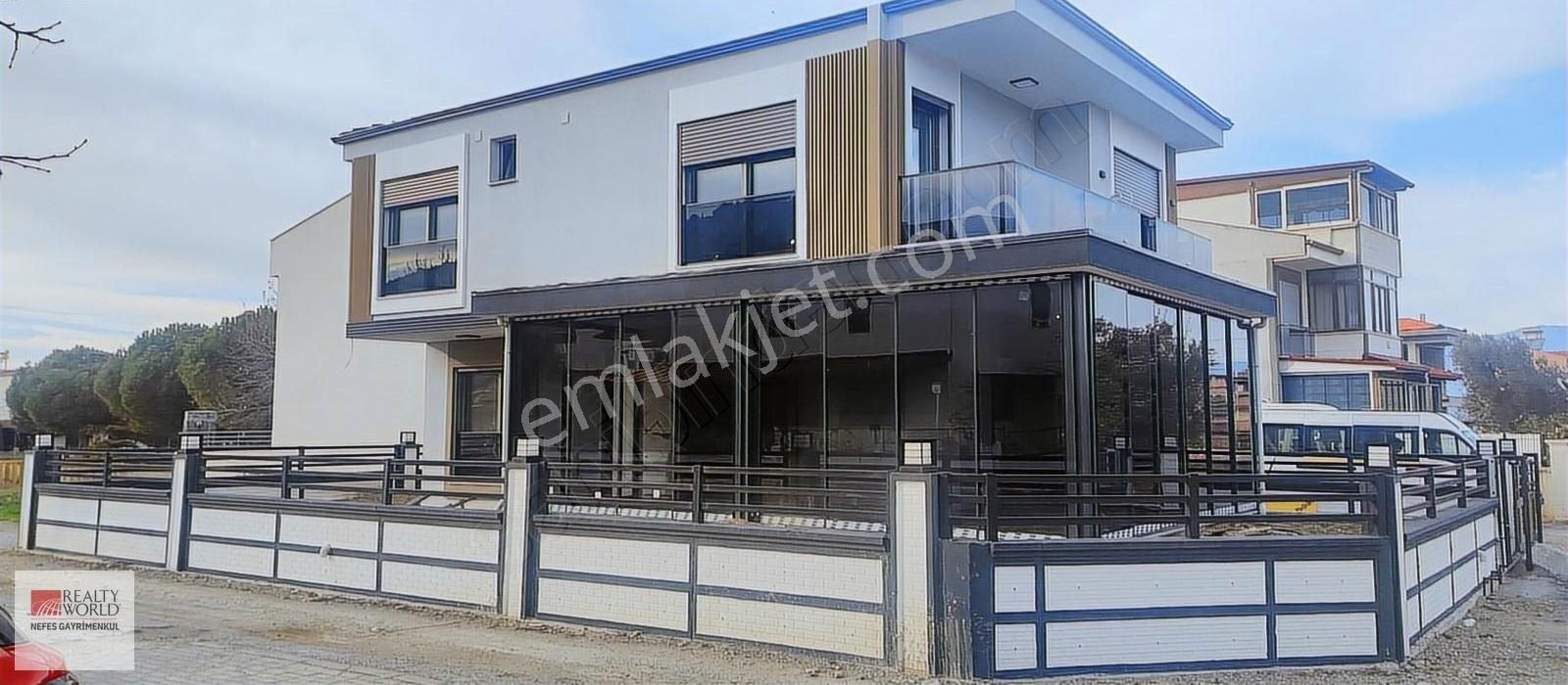Rw Nefes' Ten İskele Mah. Denize 205 M. 4+1 Dubleks Villa