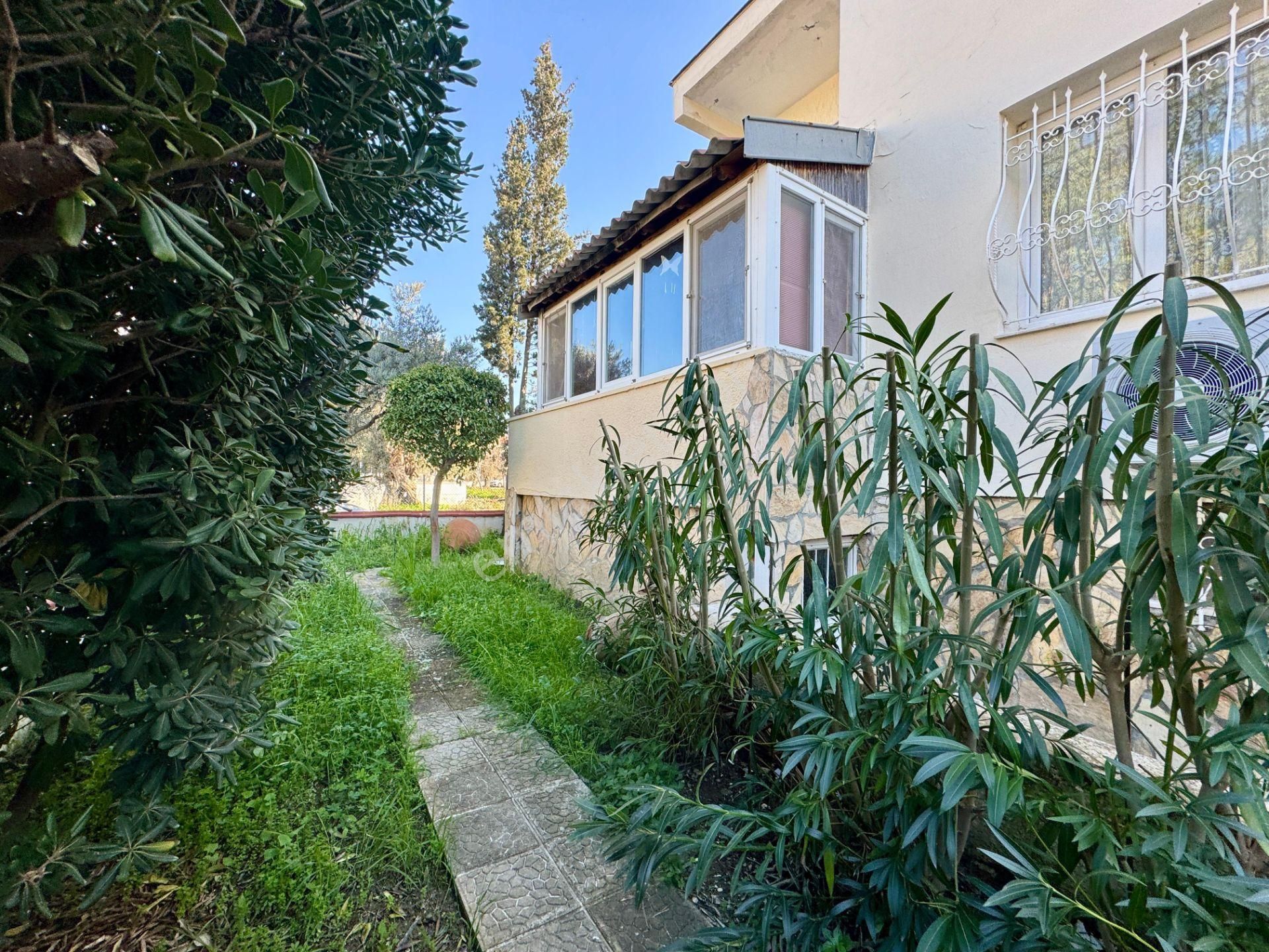 Sığacık'ın Gözdesi Girlen Mevkii De Satılık Villa - Görsel 17