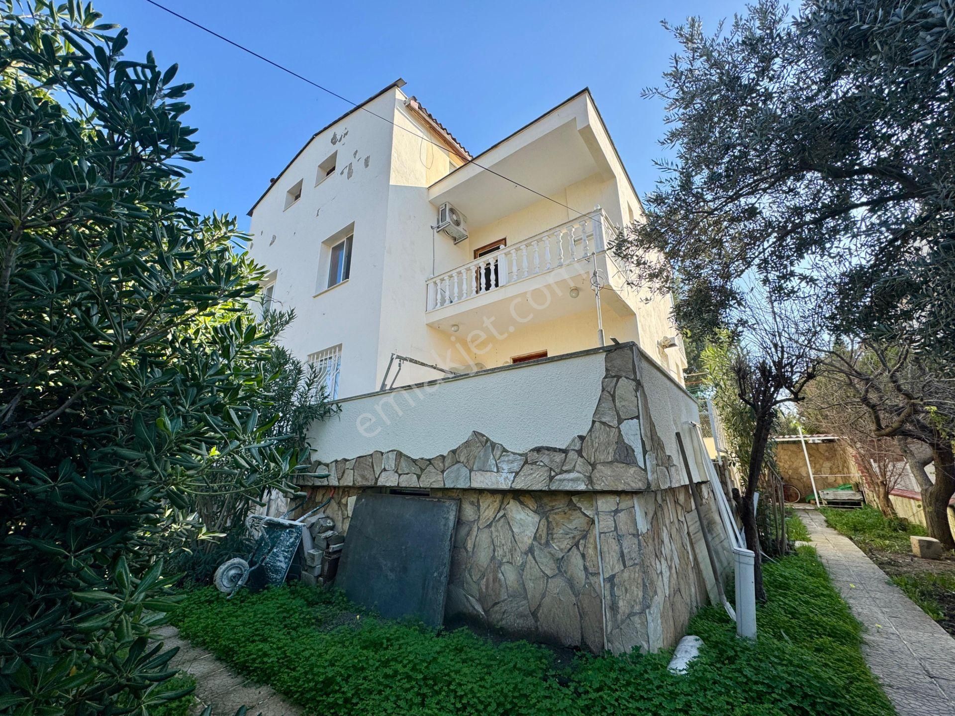 Sığacık'ın Gözdesi Girlen Mevkii De Satılık Villa - Görsel 18