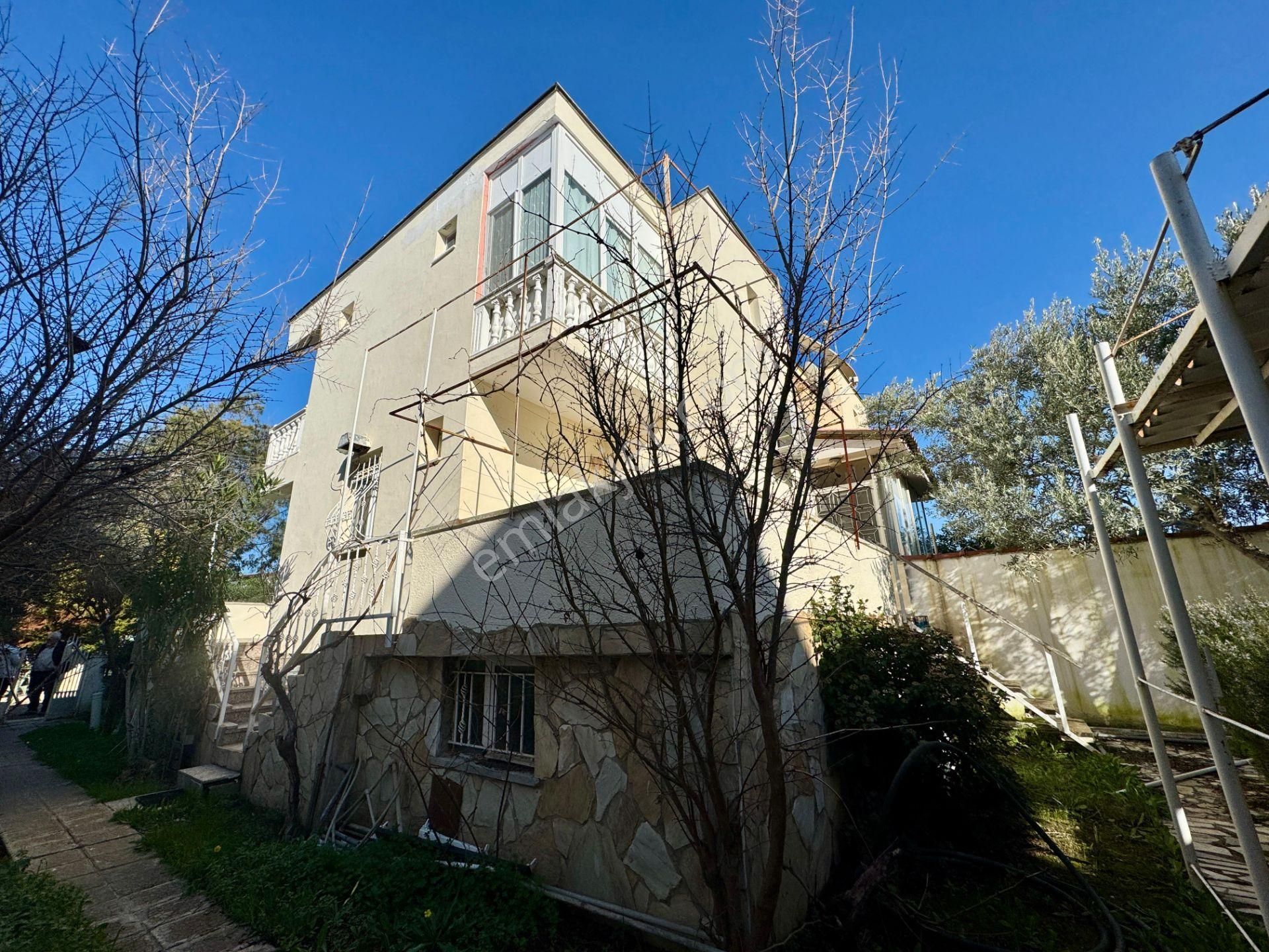 Sığacık'ın Gözdesi Girlen Mevkii De Satılık Villa - Görsel 20