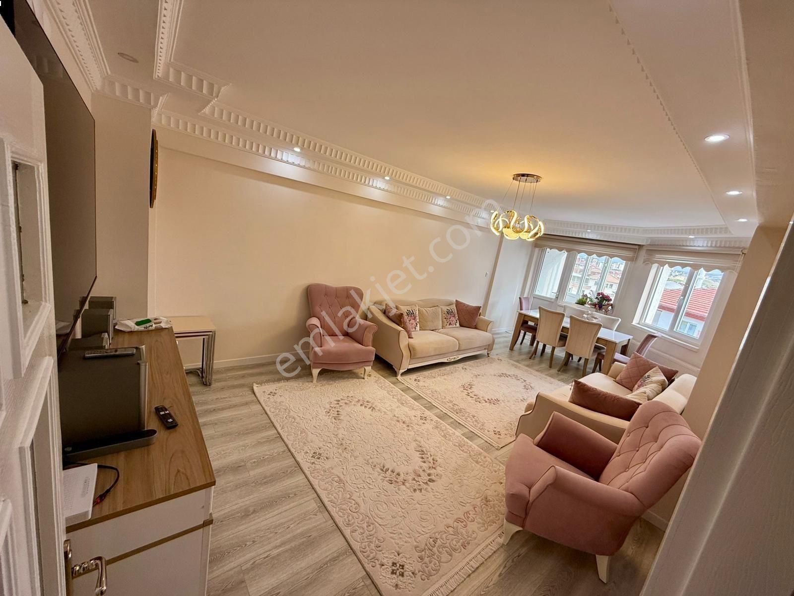 Akif'ten Topçu'da Cadde Yanı Full Yapılı 5+1 Güney Cephe Teras