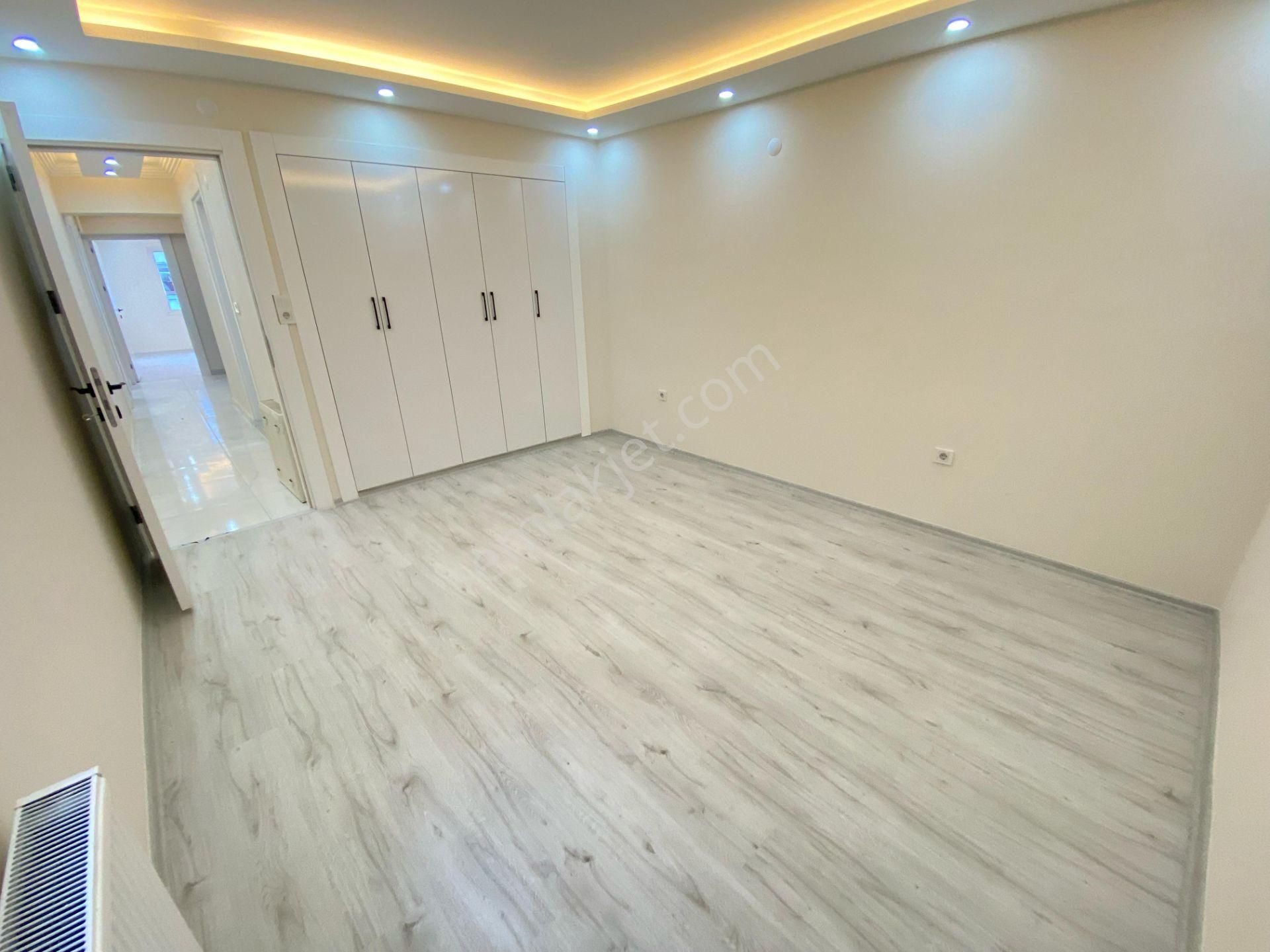 Peker Mahallesinde Ara Kat 3+1 Full Lüks Daire