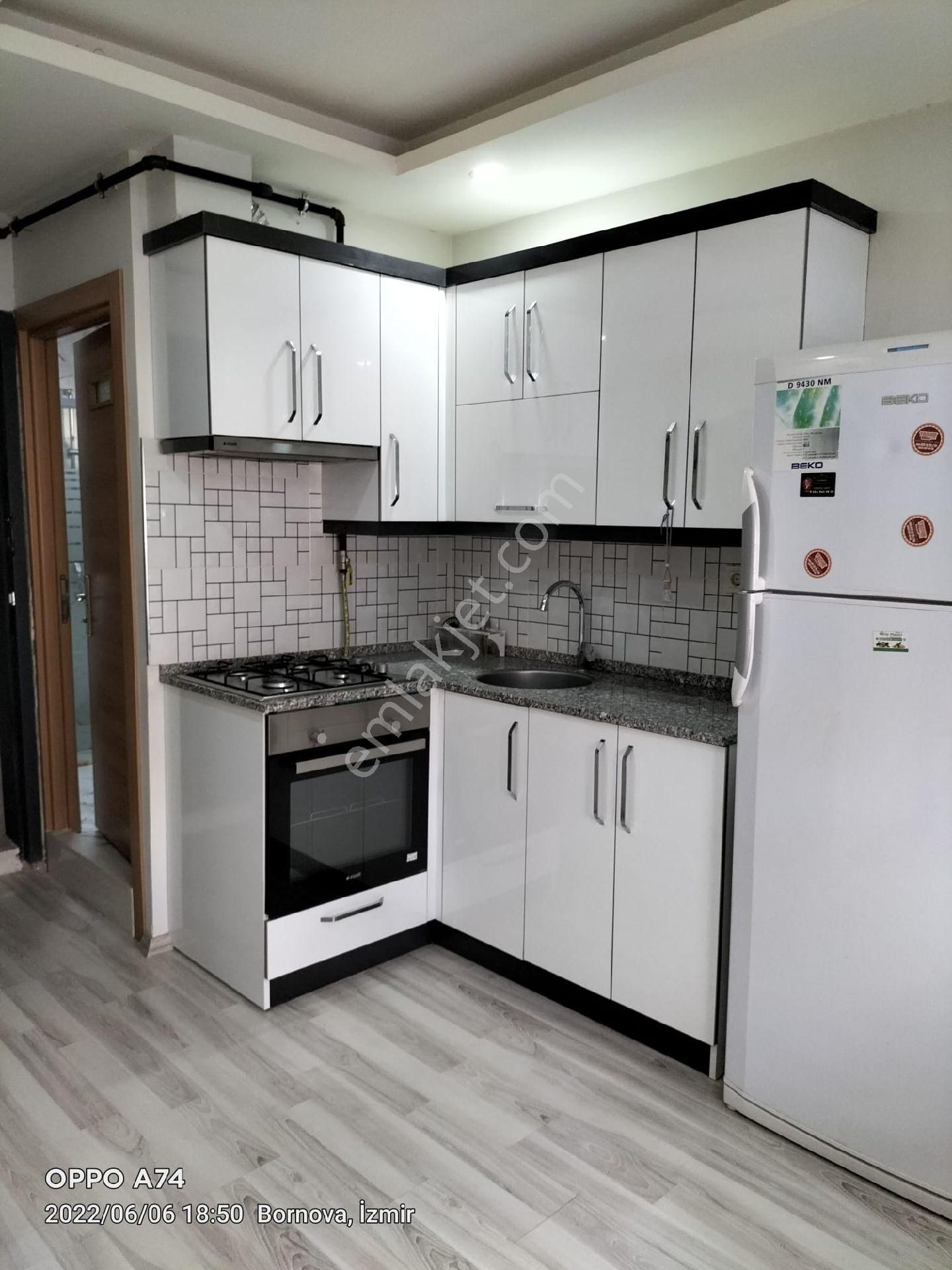 Bornova Da 1+1 Kiralık Lüks Daire