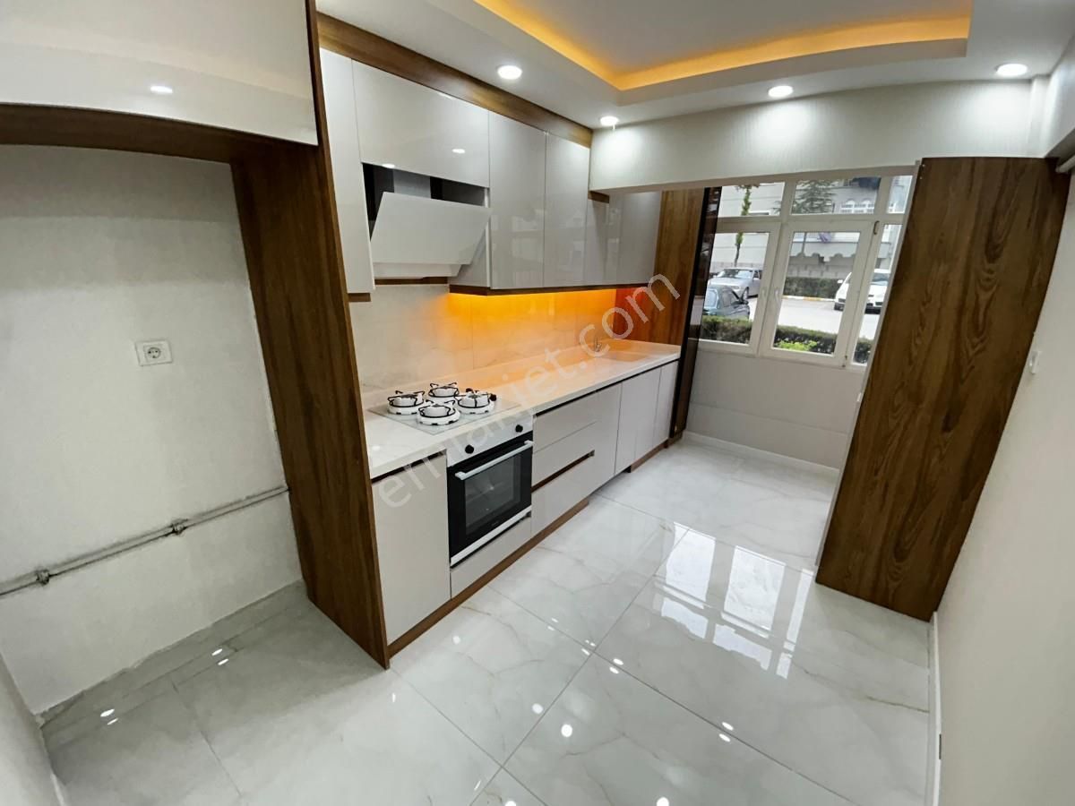 Sincan Osmanlı Mh 3+1 Full+full Yapılı Site İçinde Satılık Daire
