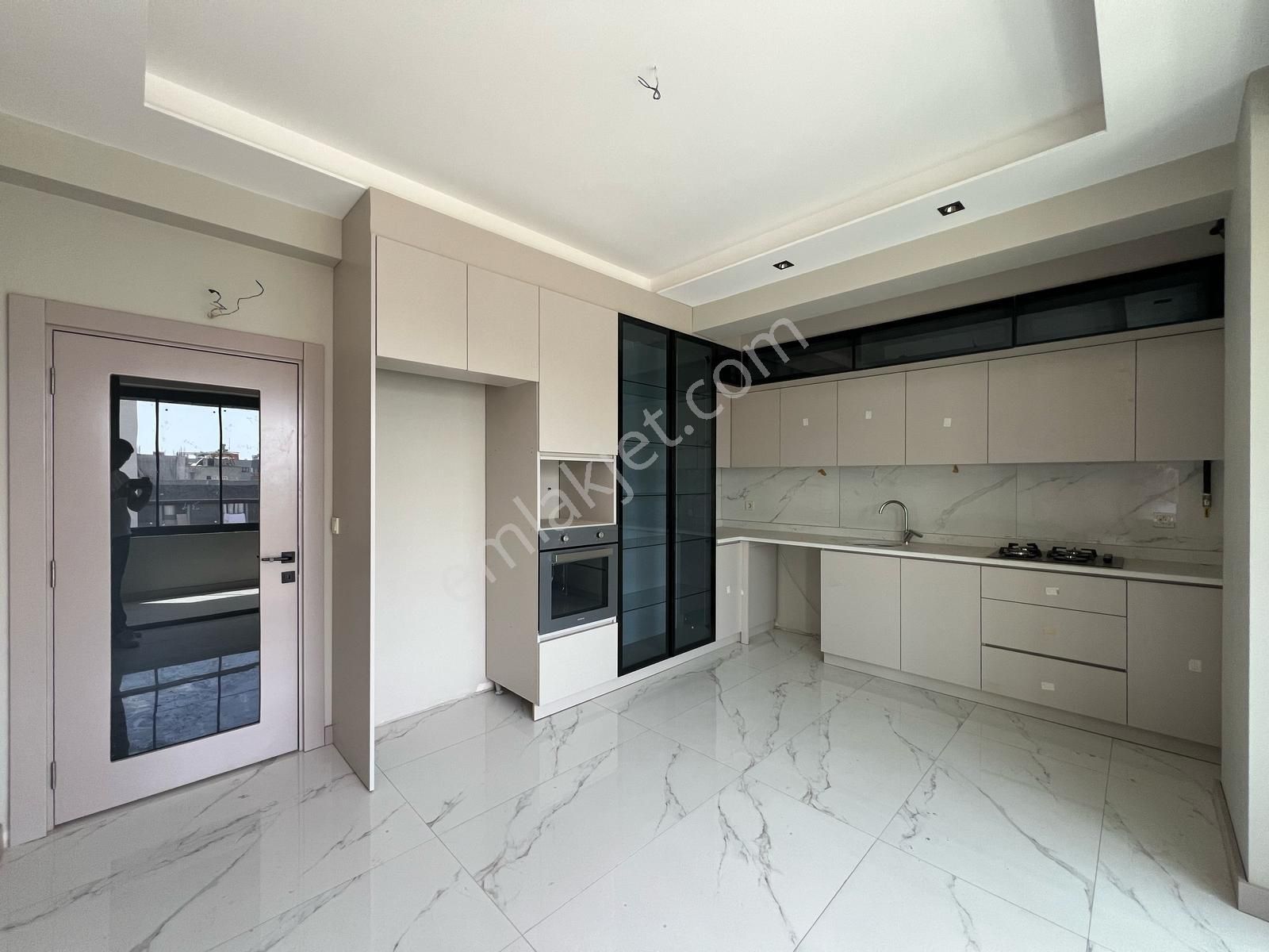 Rivax'dan Sayapark Civarı Az Katlı Bölgenin Gözde Konutu!