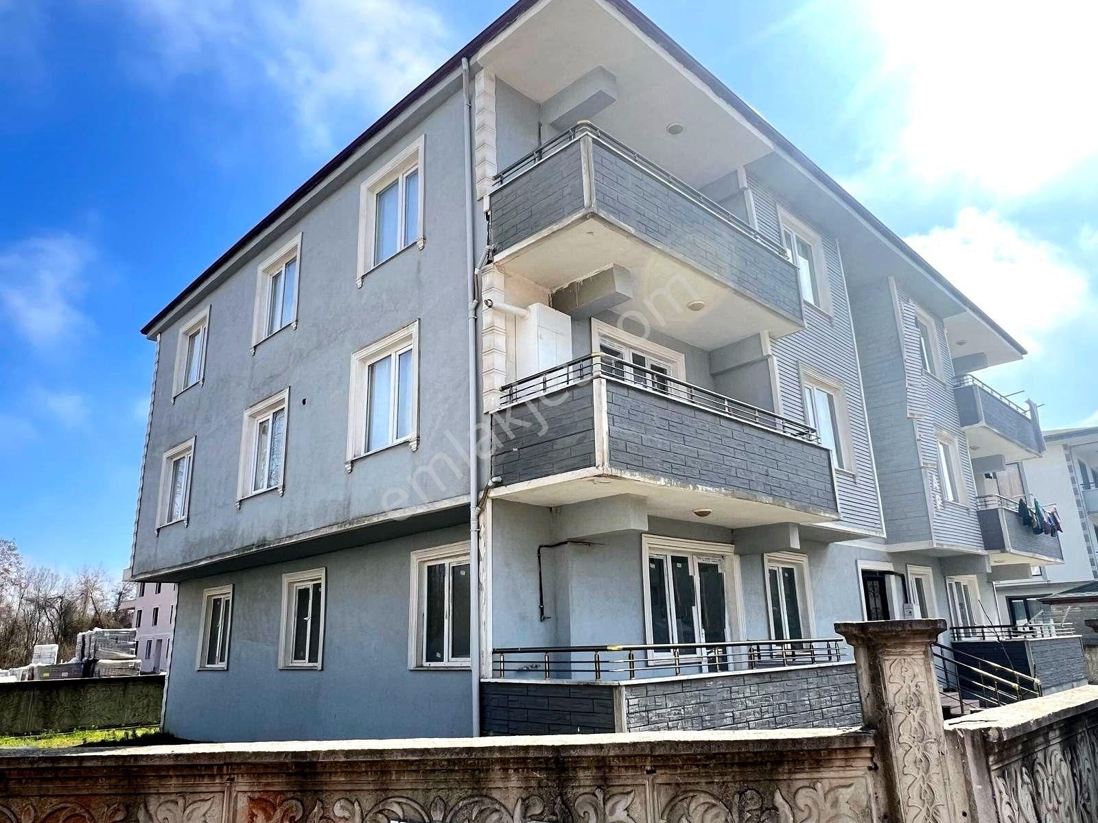 Yılmaz İnşaat Karasuda Aile Binasında 3+1 120m2 Yuksek Giriş