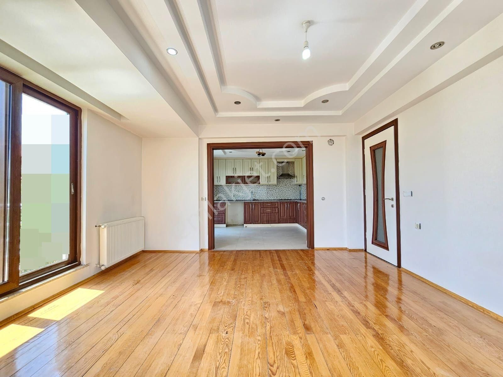 Denizli Bahçelievler'de 3+1 180 M2 Geniş Kiralık Daire