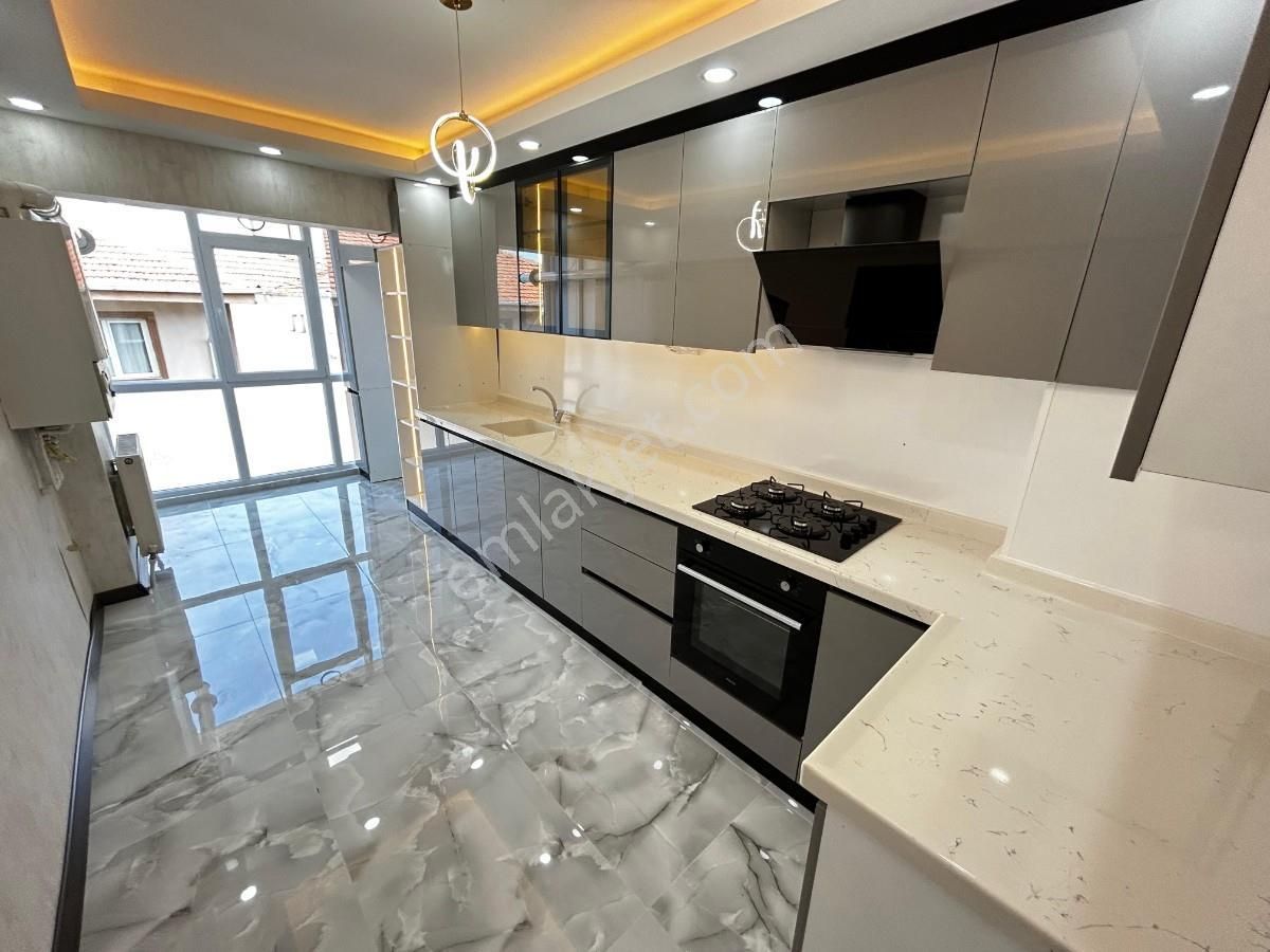 Sincan Selçuklu Mah 3+1 Katta Ultra Lüks Yapılı Satılık Daire