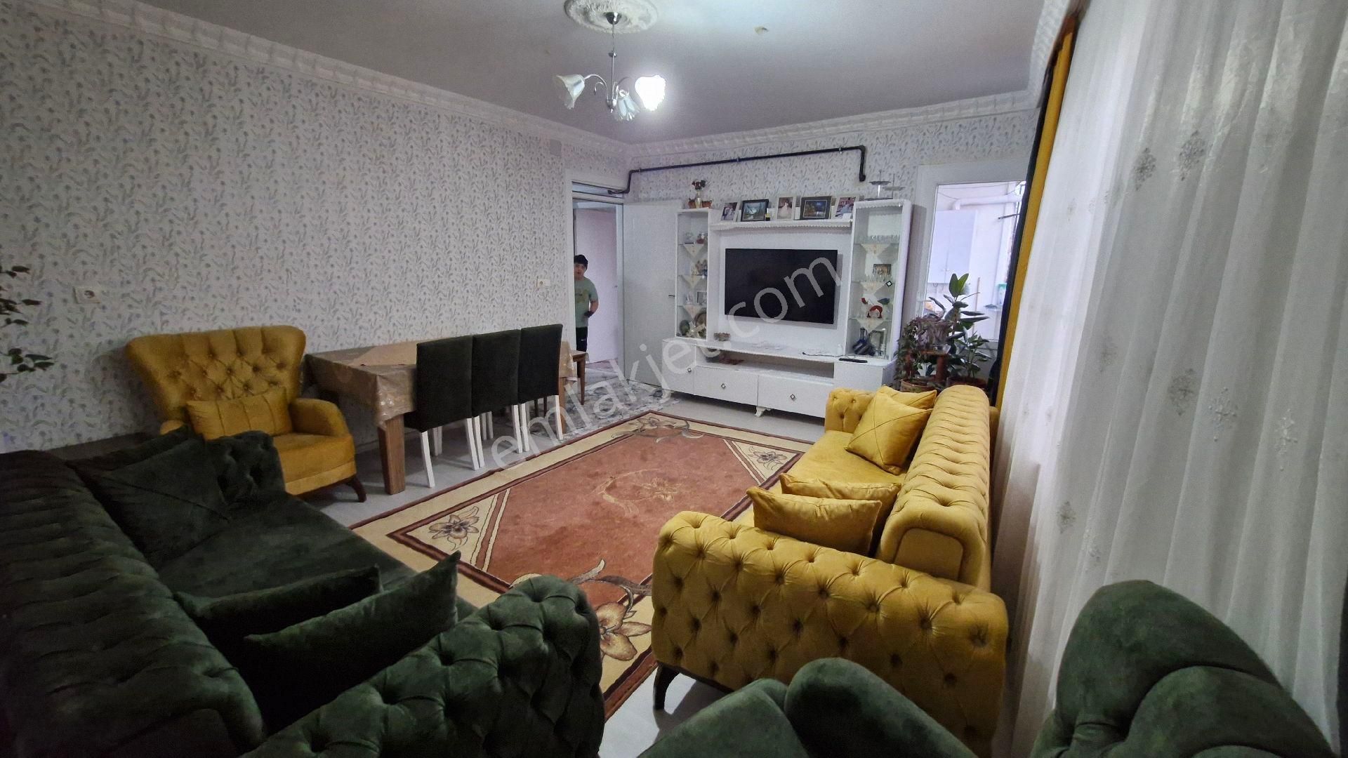 Beyazlar Mahallesinde 3+1 160m2 Balkonlu Daire
