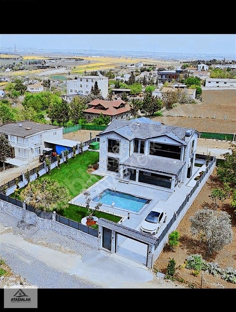 Ata Gayrimenkul'den 4+1 Havuzlu Müstakil Ultra Lüks Villa
