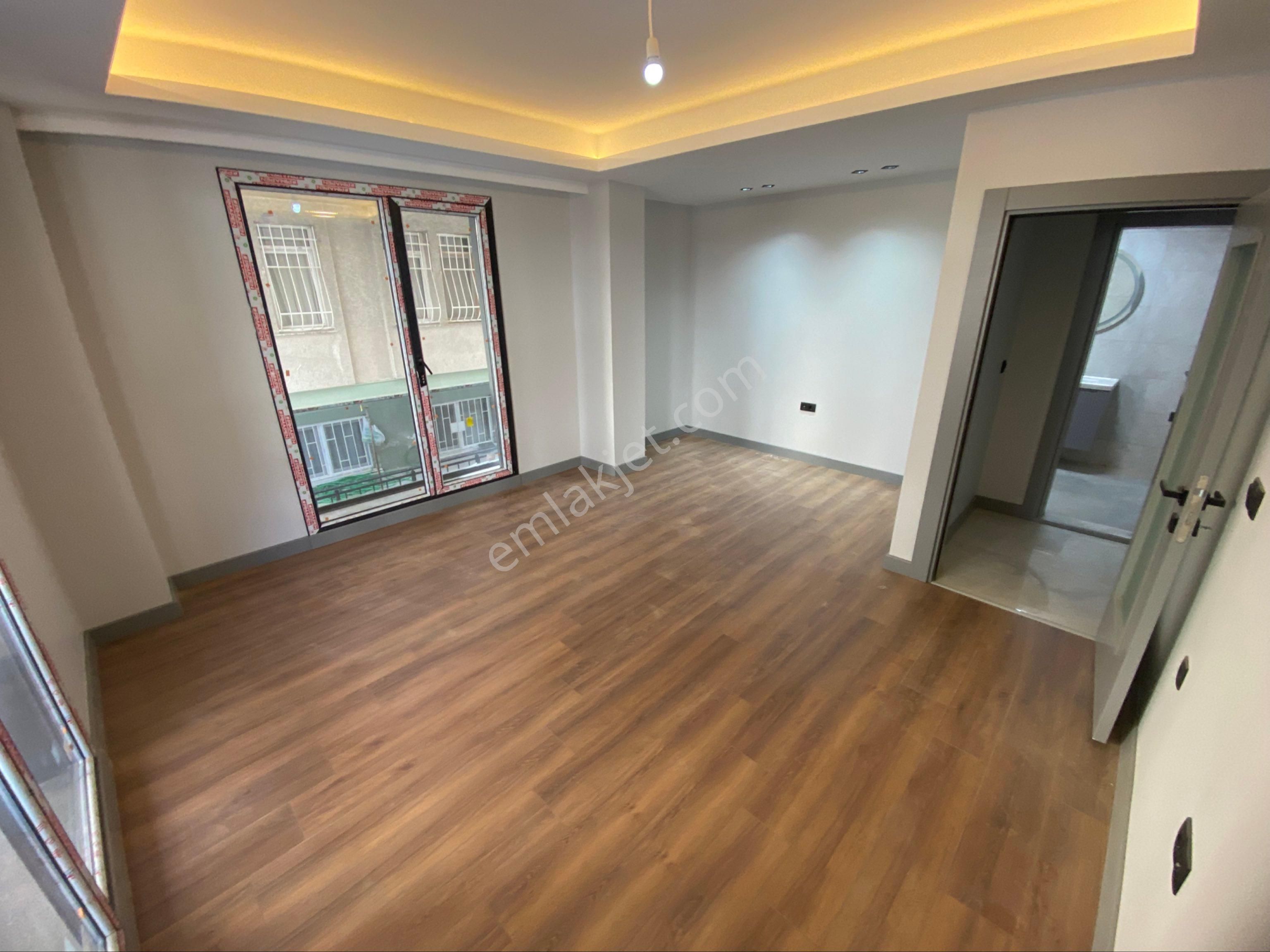 Merkezi Konumda 2+1 Sıfır 80m2 Otoparklı Asansörlü Süper Lüx Daire