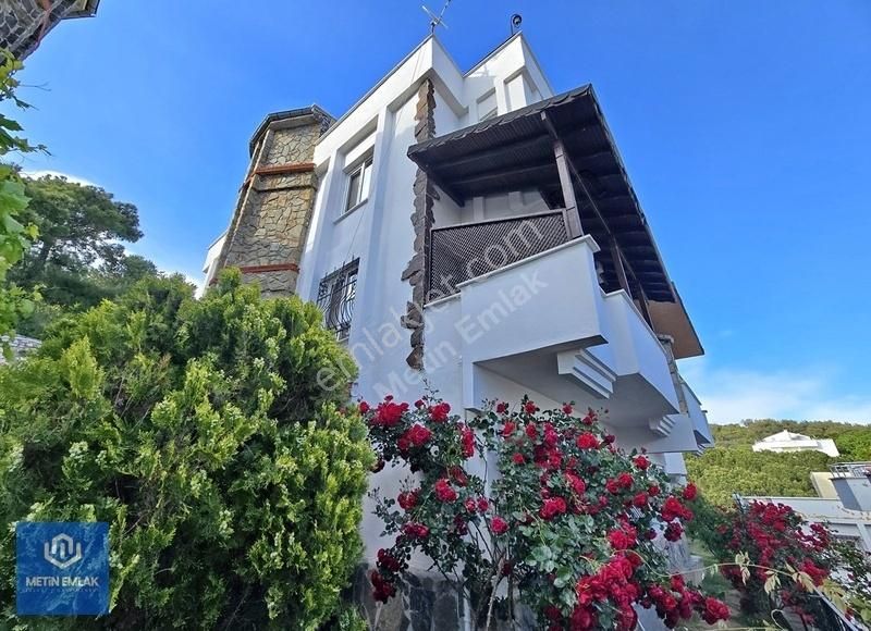 Altınoluk Satılık Villa / Merkez De / Deniz Manzaralı - Görsel 7