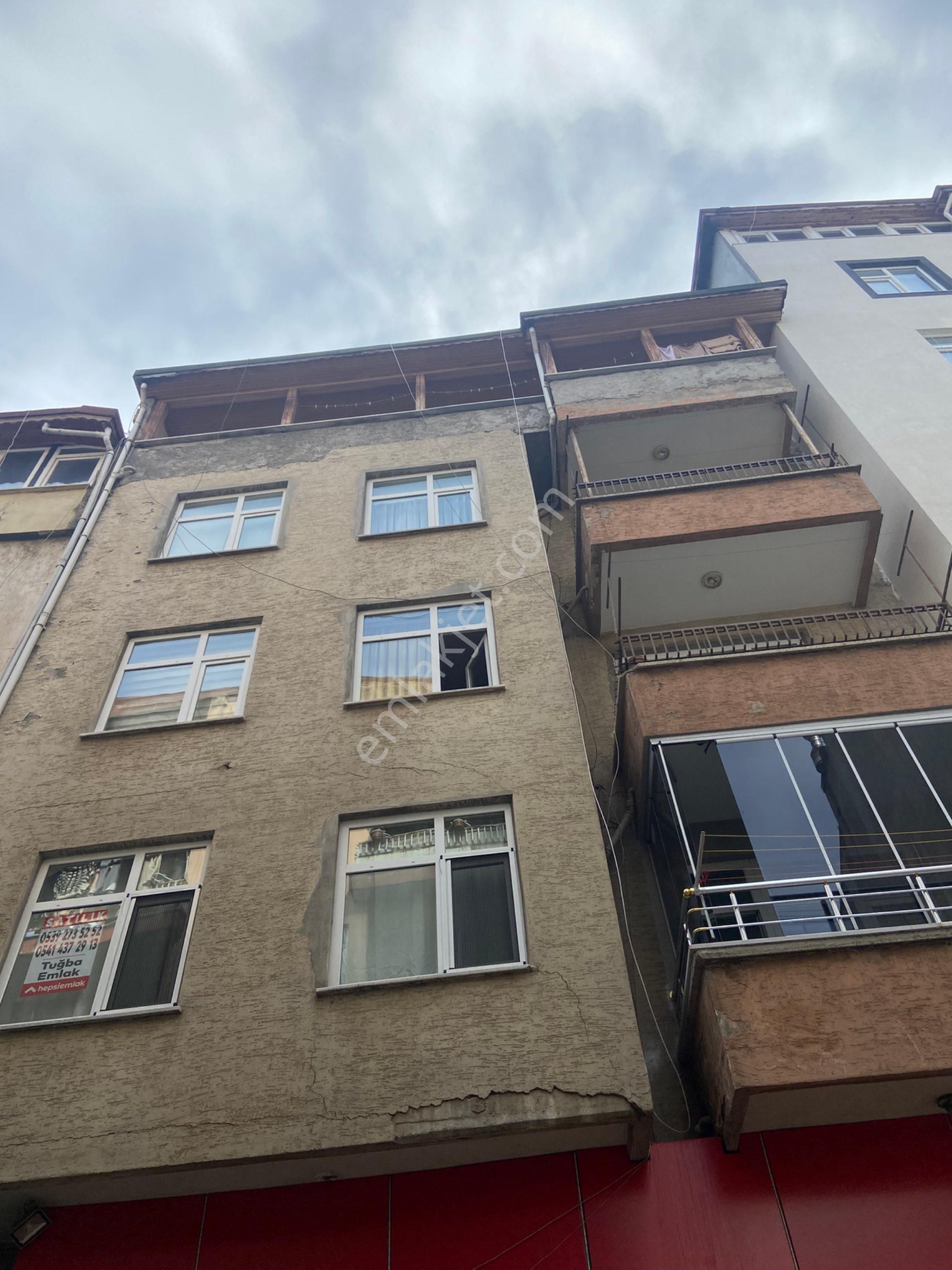 Tuğba Emlaktan Kaledere Mahallesi Şehir Merkezinde Doğalgazlı Satılık Daire…