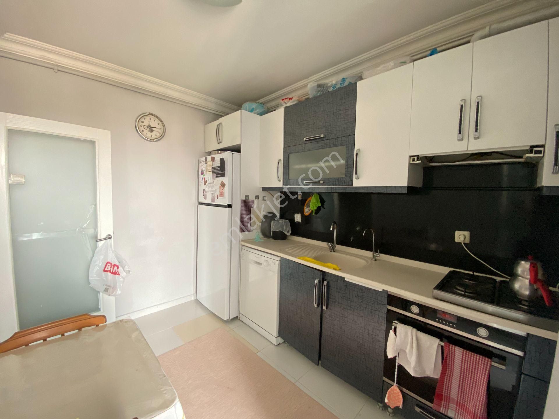 Cadde Üzerinde Satılık 4+1 Dublex Daire Atatürk Mah / Sancaktepe - Görsel 22