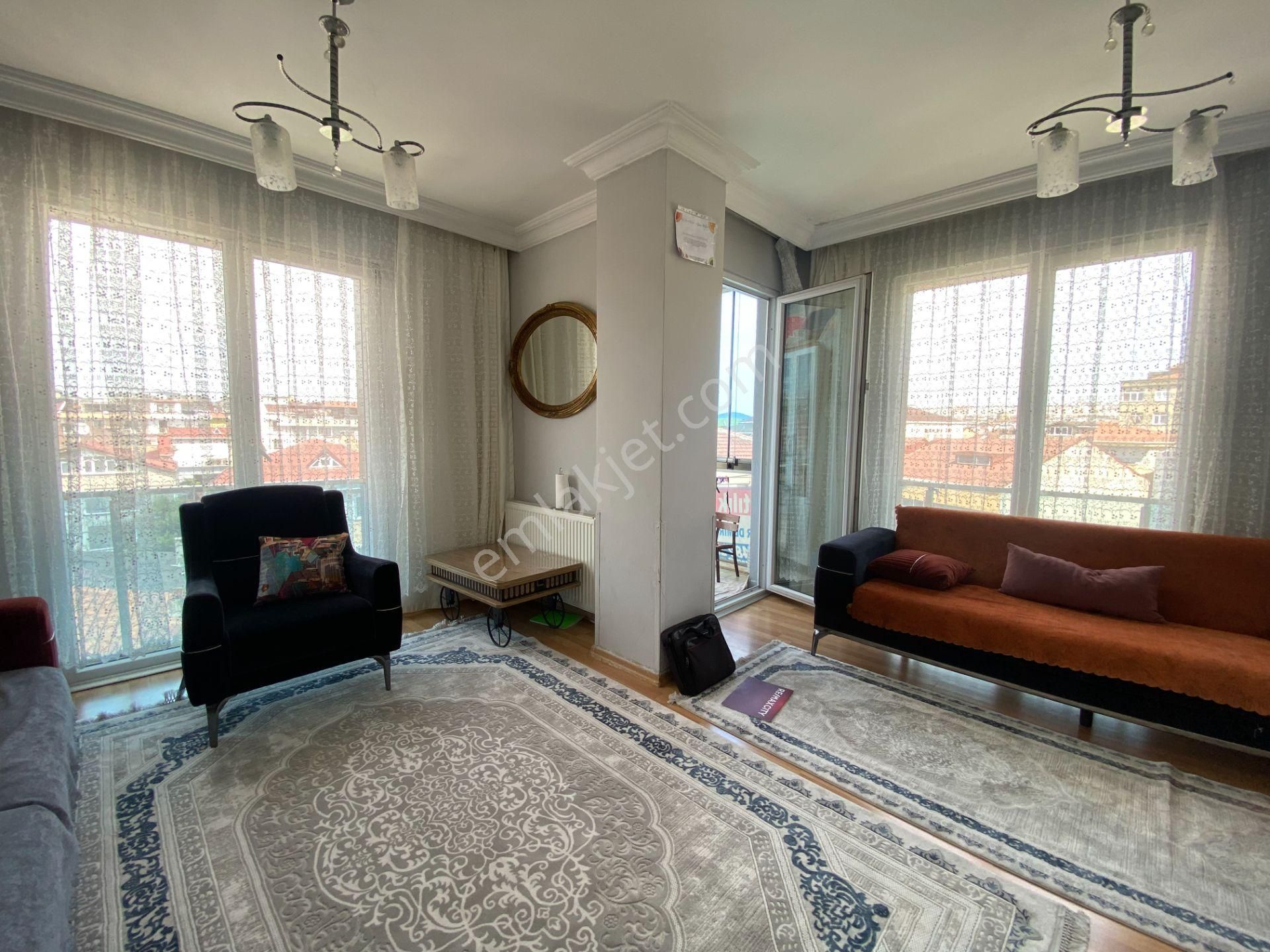 Cadde Üzerinde Satılık 4+1 Dublex Daire Atatürk Mah / Sancaktepe - Görsel 6