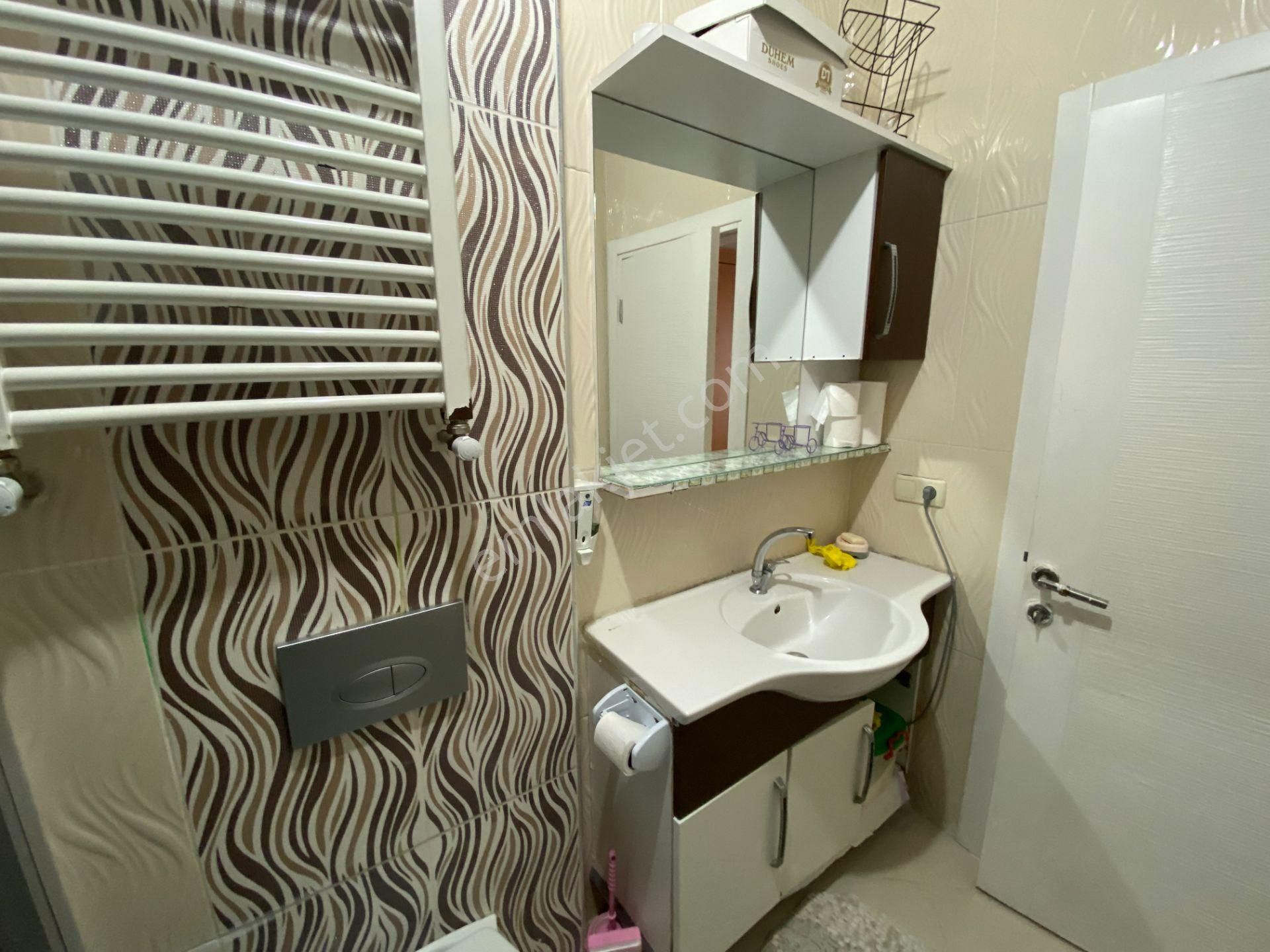 Cadde Üzerinde Satılık 4+1 Dublex Daire Atatürk Mah / Sancaktepe - Görsel 18