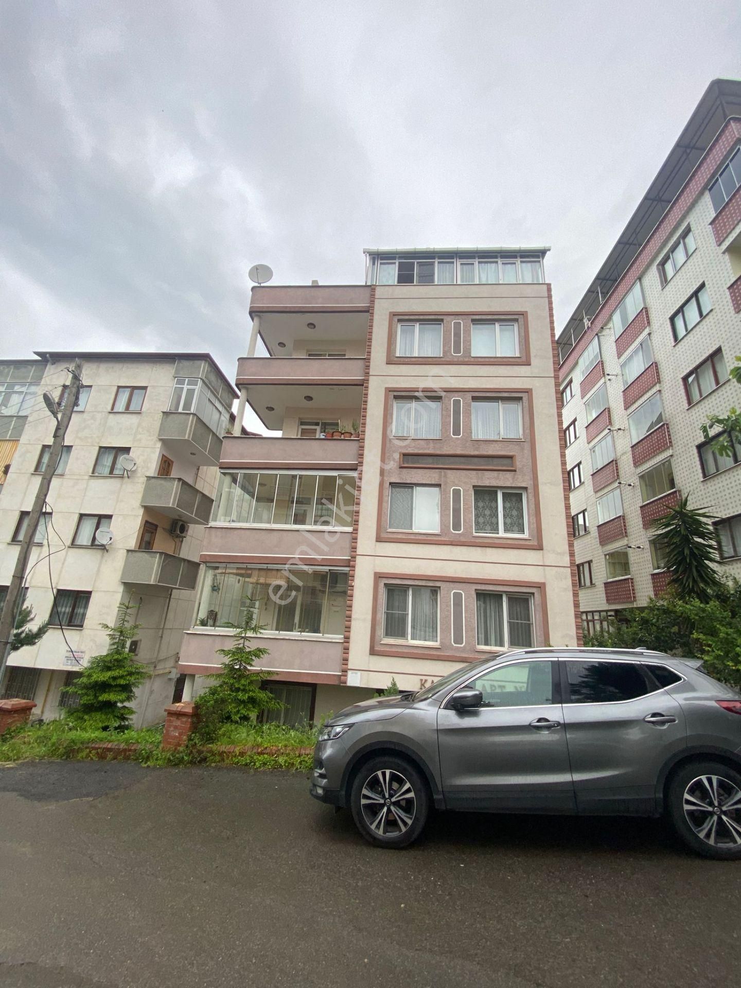 Trabzon Aydınlıkevler'de Satılık 2+1 Daire