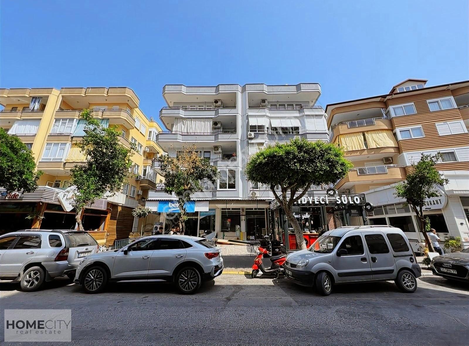 Alanya Güllerpınarı 2+1 120m2 Eşyalı Otopark Asansör Merkezde