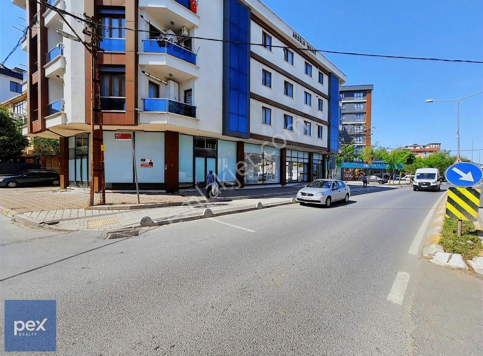 Sancaktepe Alsancak Caddesi Üzerinde Kiralık Dükkan-depo-ofis