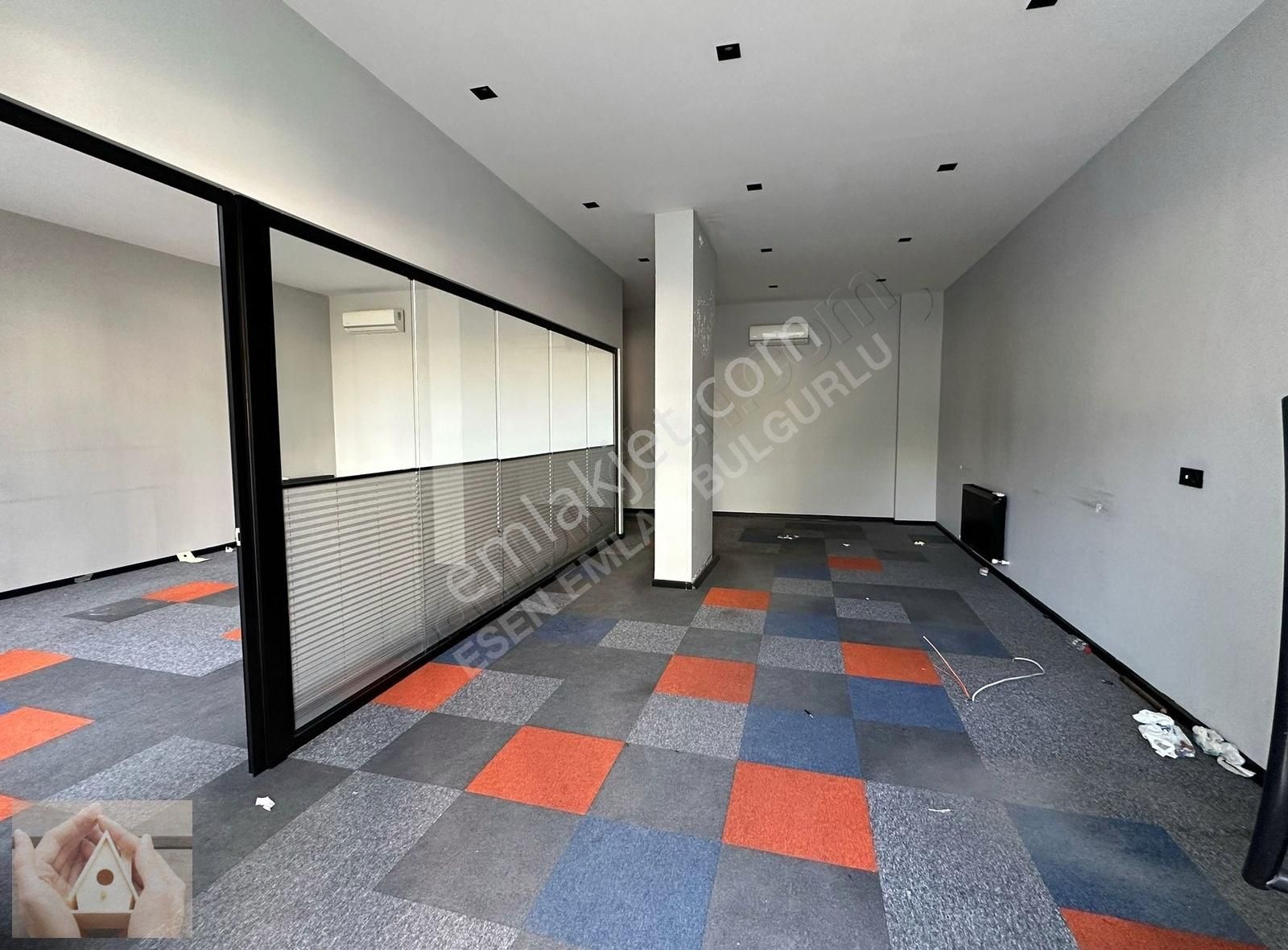 Esen Emlak Aracılığıyla***anakent Koleji Karşısı-cadde Üzer Ofis
