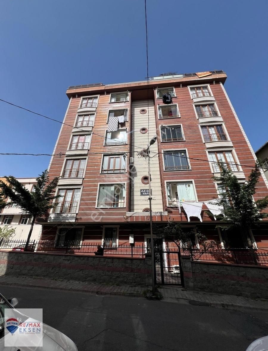Dudullu Merkeze 3dk Mesafede Metroya 10 Dakika Kiralık 3+1