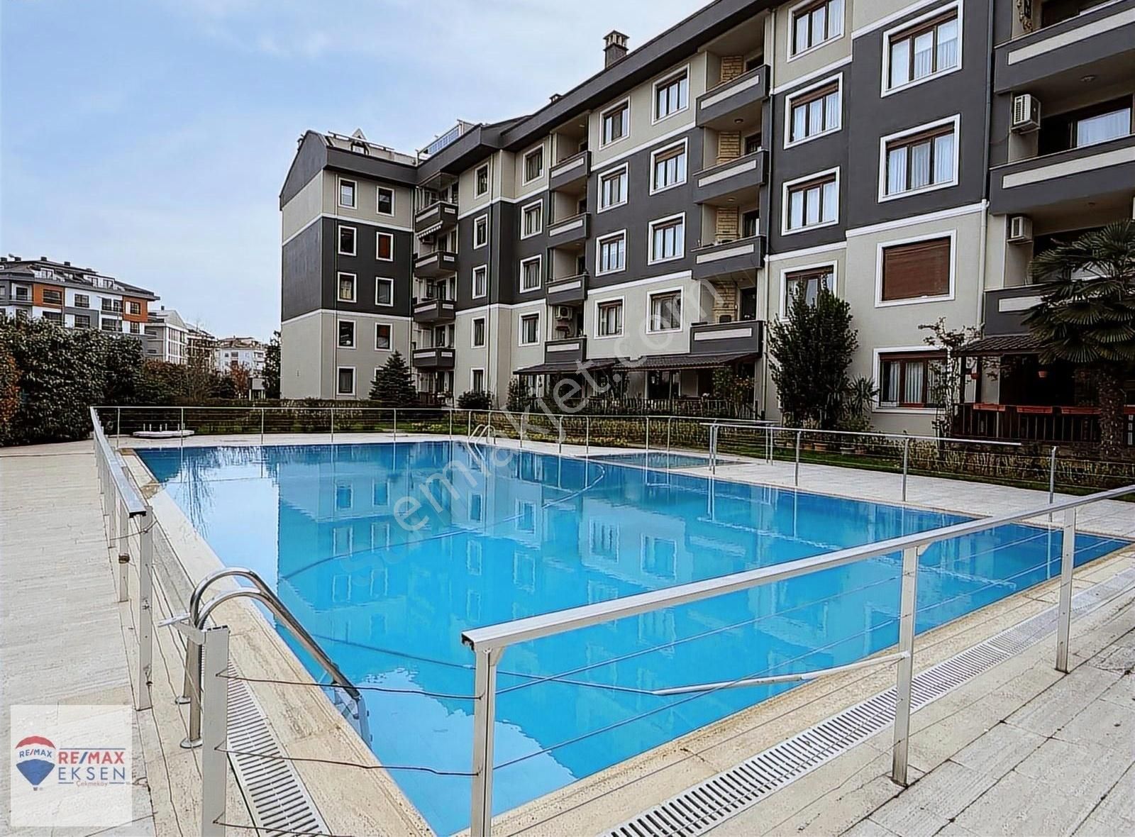 Göktürk Yeşil Belgrad Sitesi Kiracısız Satılık Yapılı 3+1 Daire